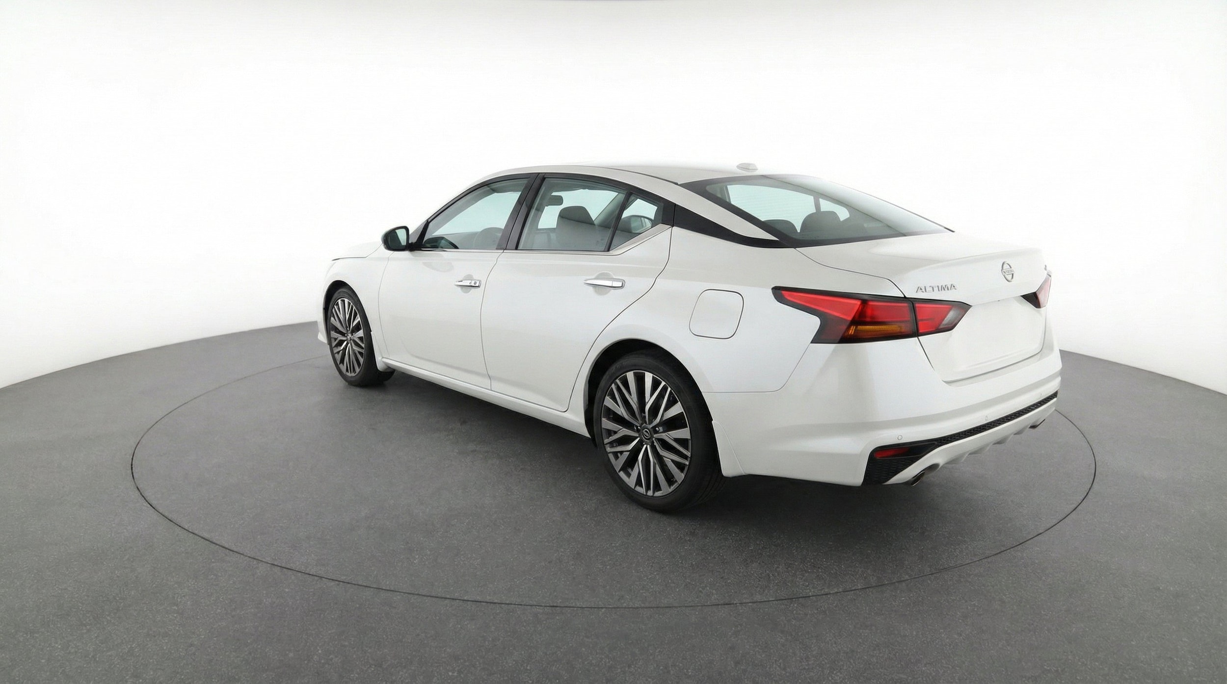 Thumbnail: 2025 Nissan Altima - 6