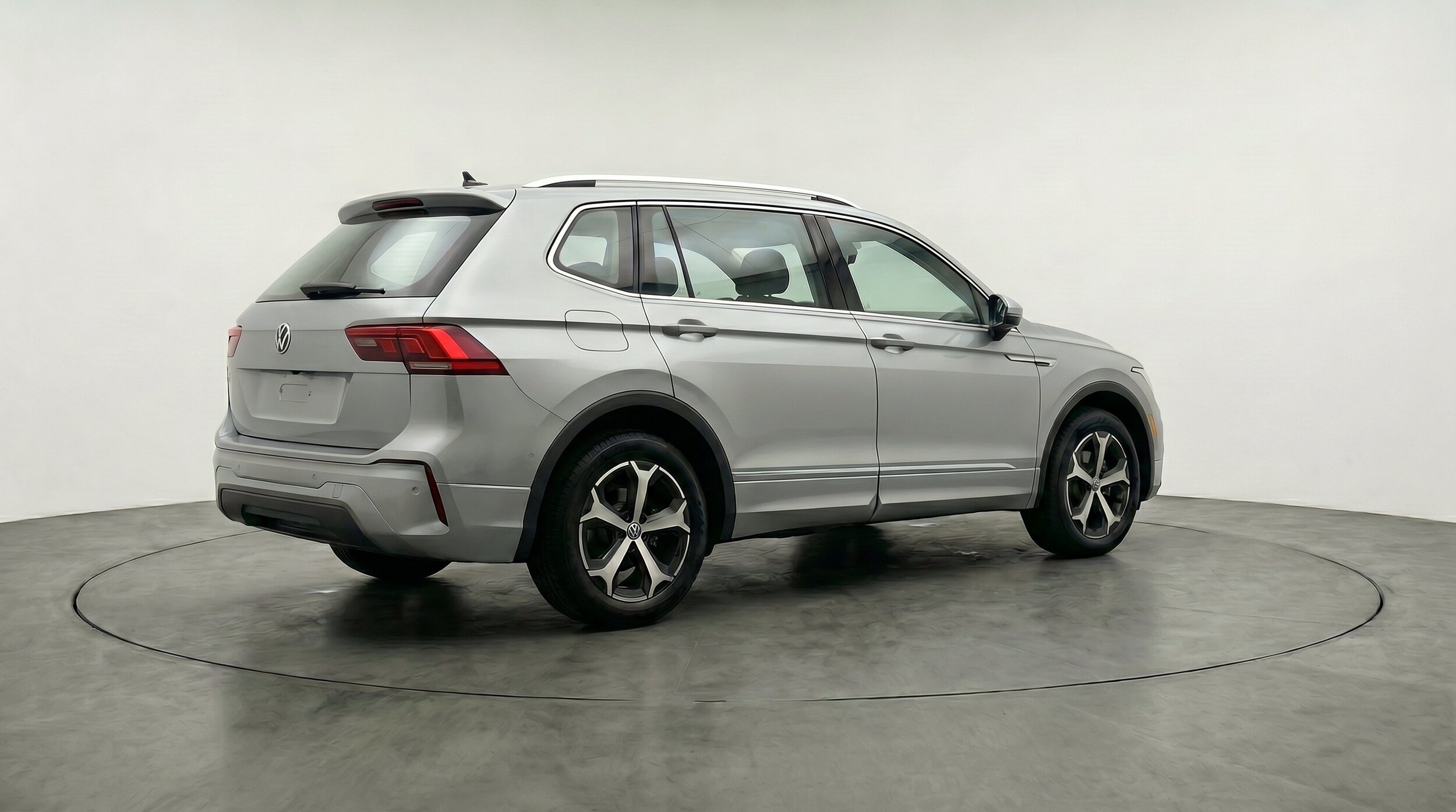Thumbnail: 2026 Volkswagen Tiguan - 9