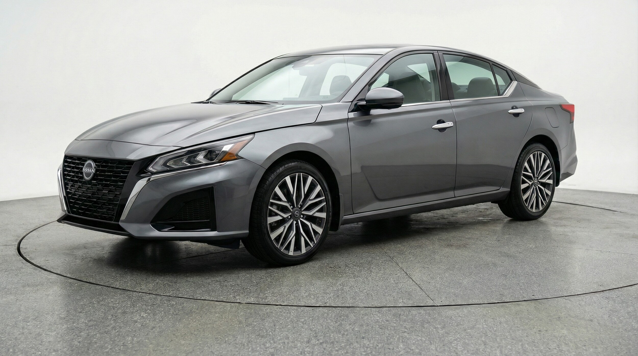 Thumbnail: 2025 Nissan Altima - 3