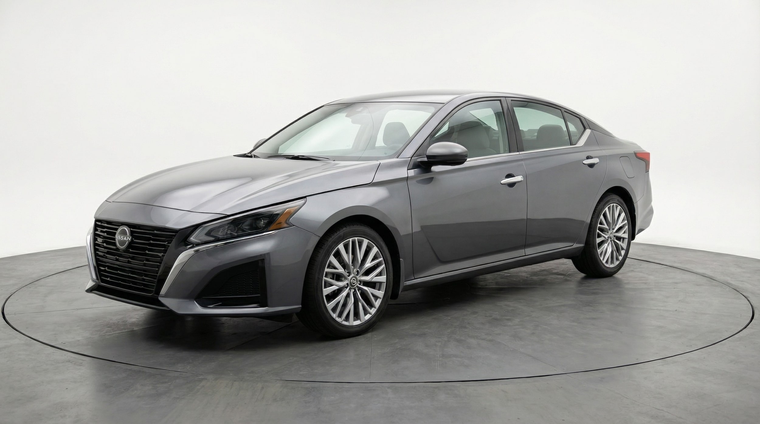 Thumbnail: 2025 Nissan Altima - 3