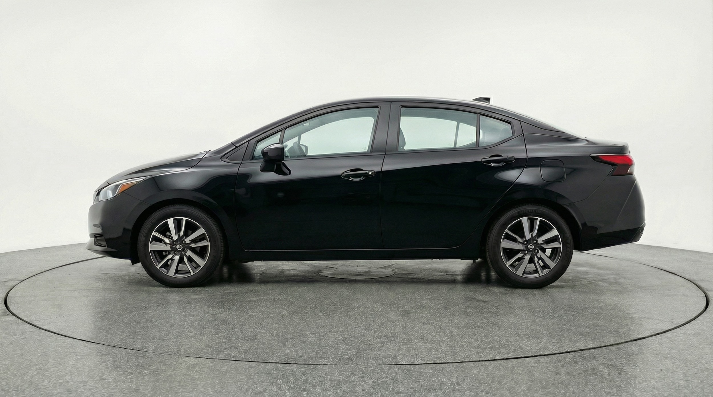 Thumbnail: 2025 Nissan Versa - 4