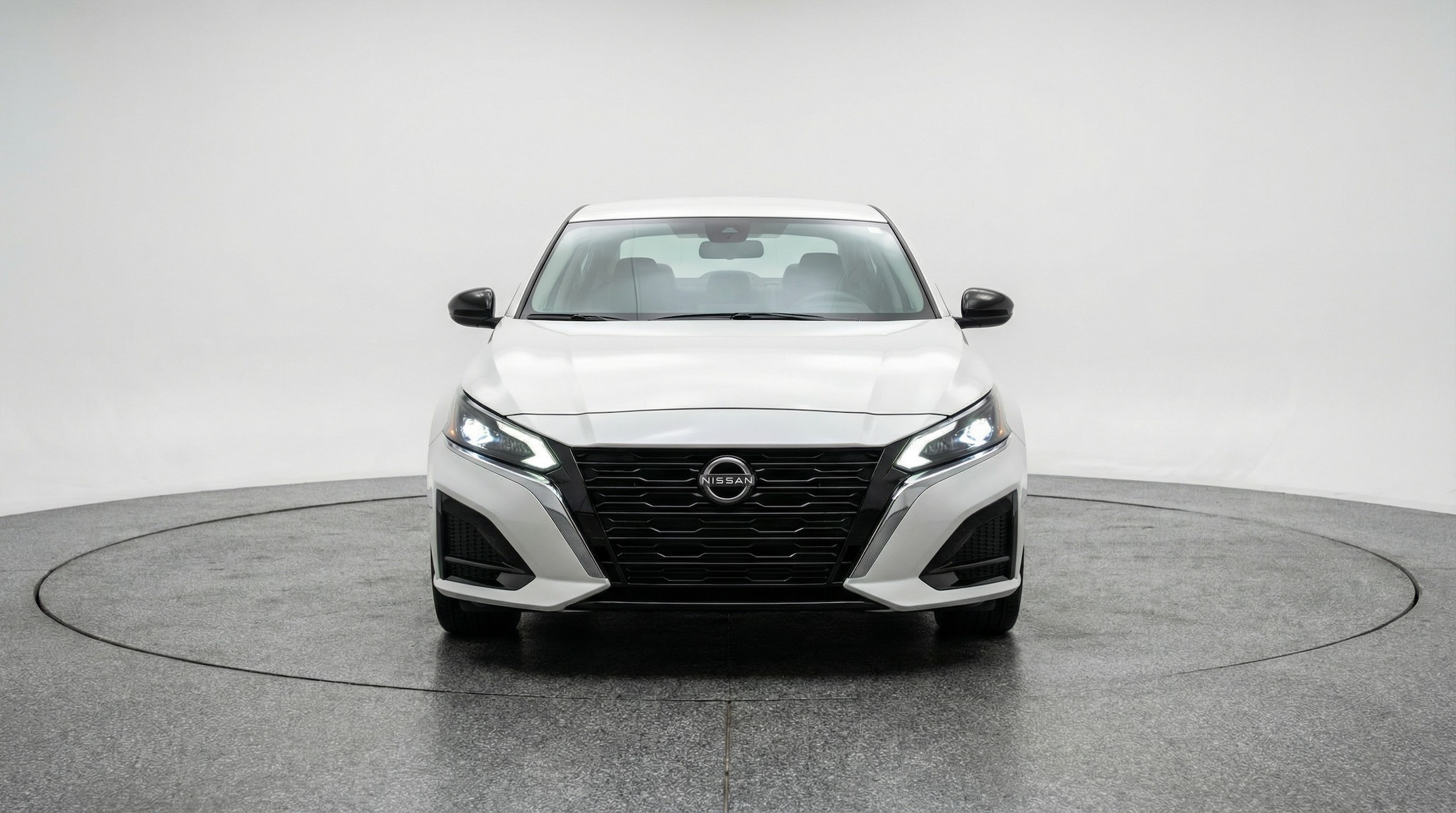 Thumbnail: 2025 Nissan Altima - 2
