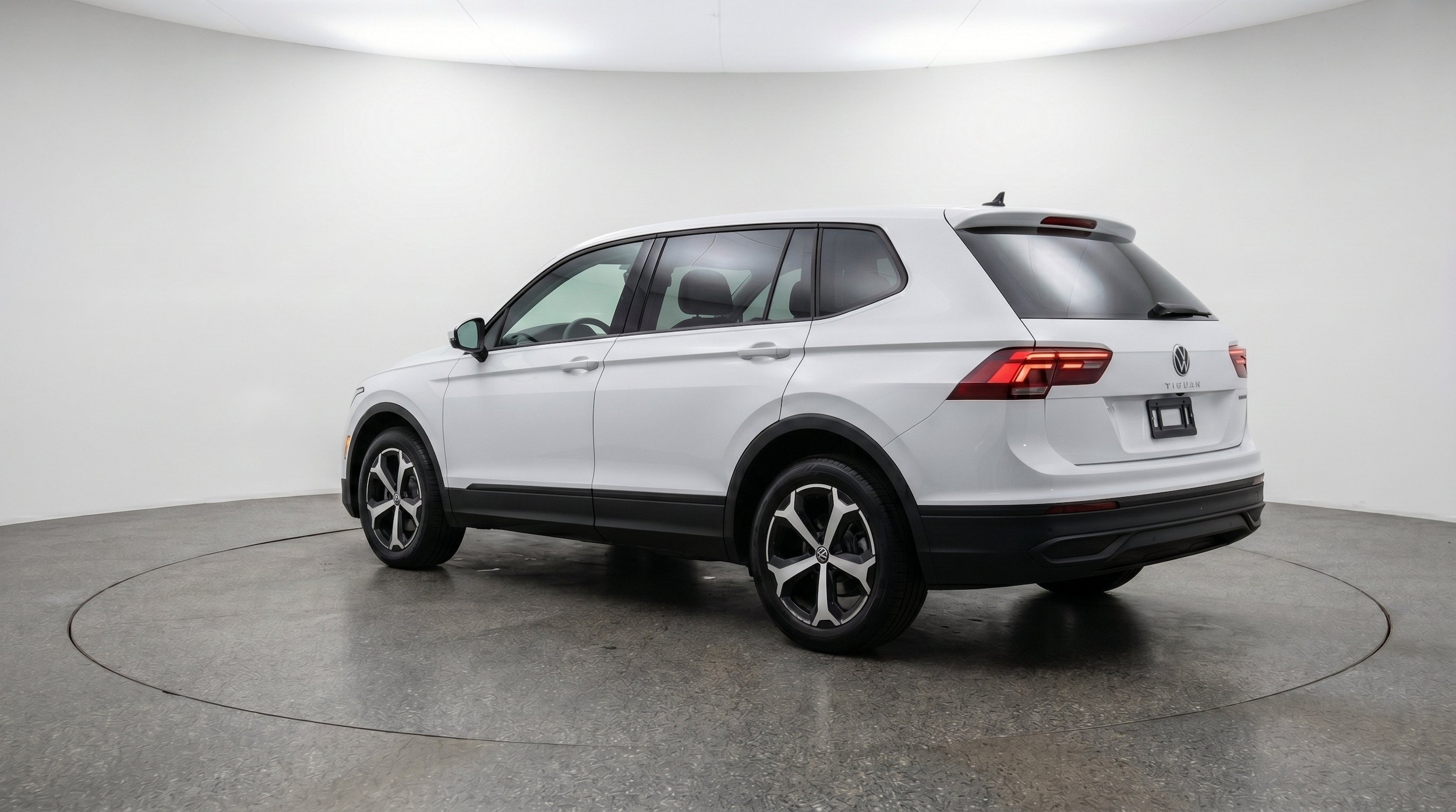 Thumbnail: 2026 Volkswagen Tiguan - 6