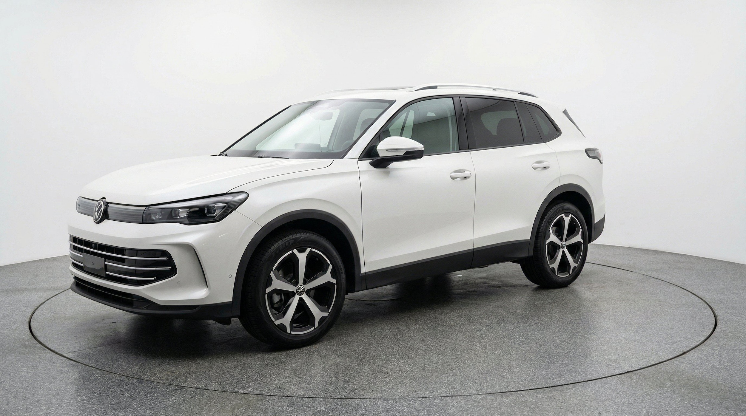 Thumbnail: 2026 Volkswagen Tiguan - 3