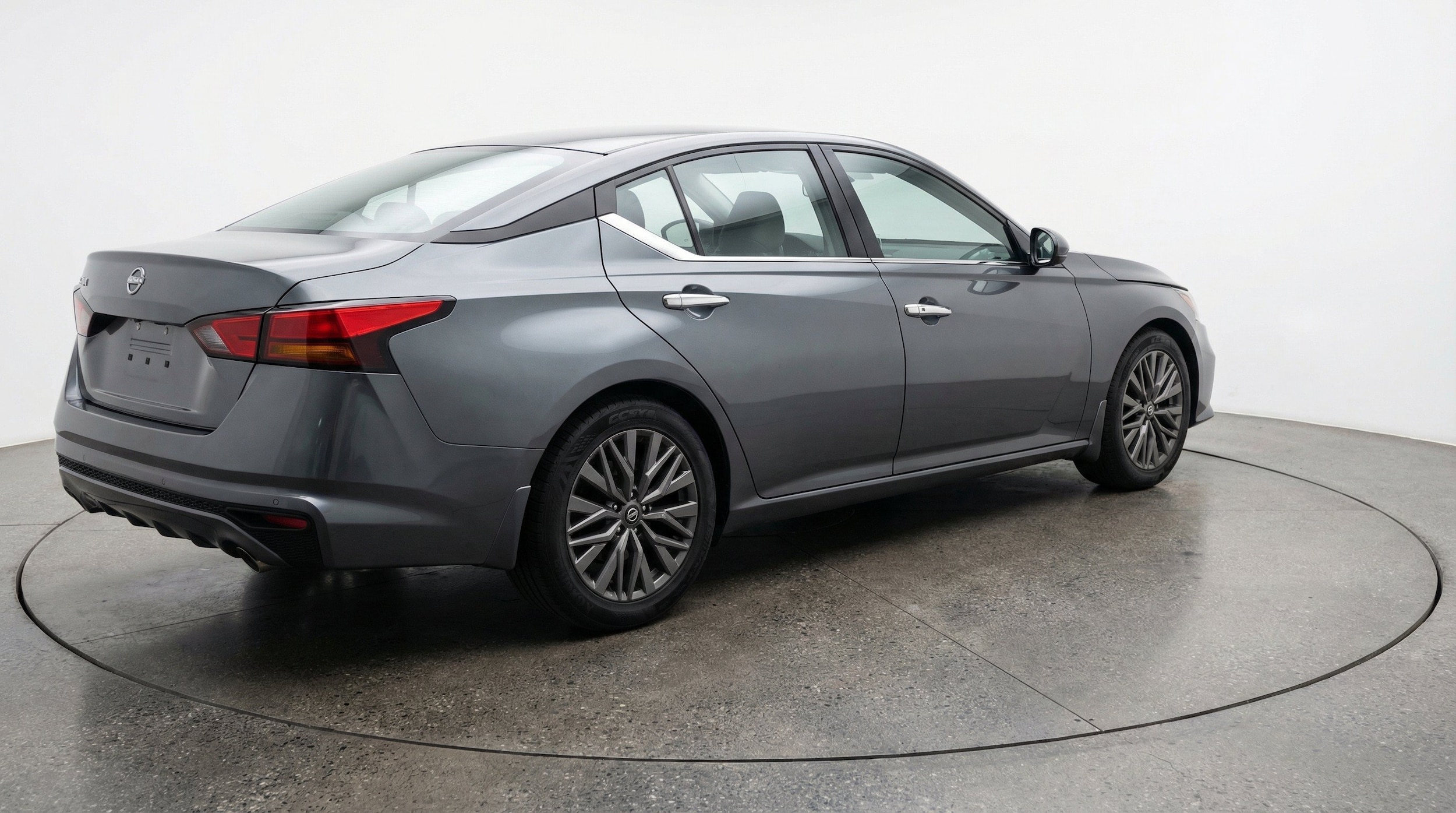 Thumbnail: 2025 Nissan Altima - 9