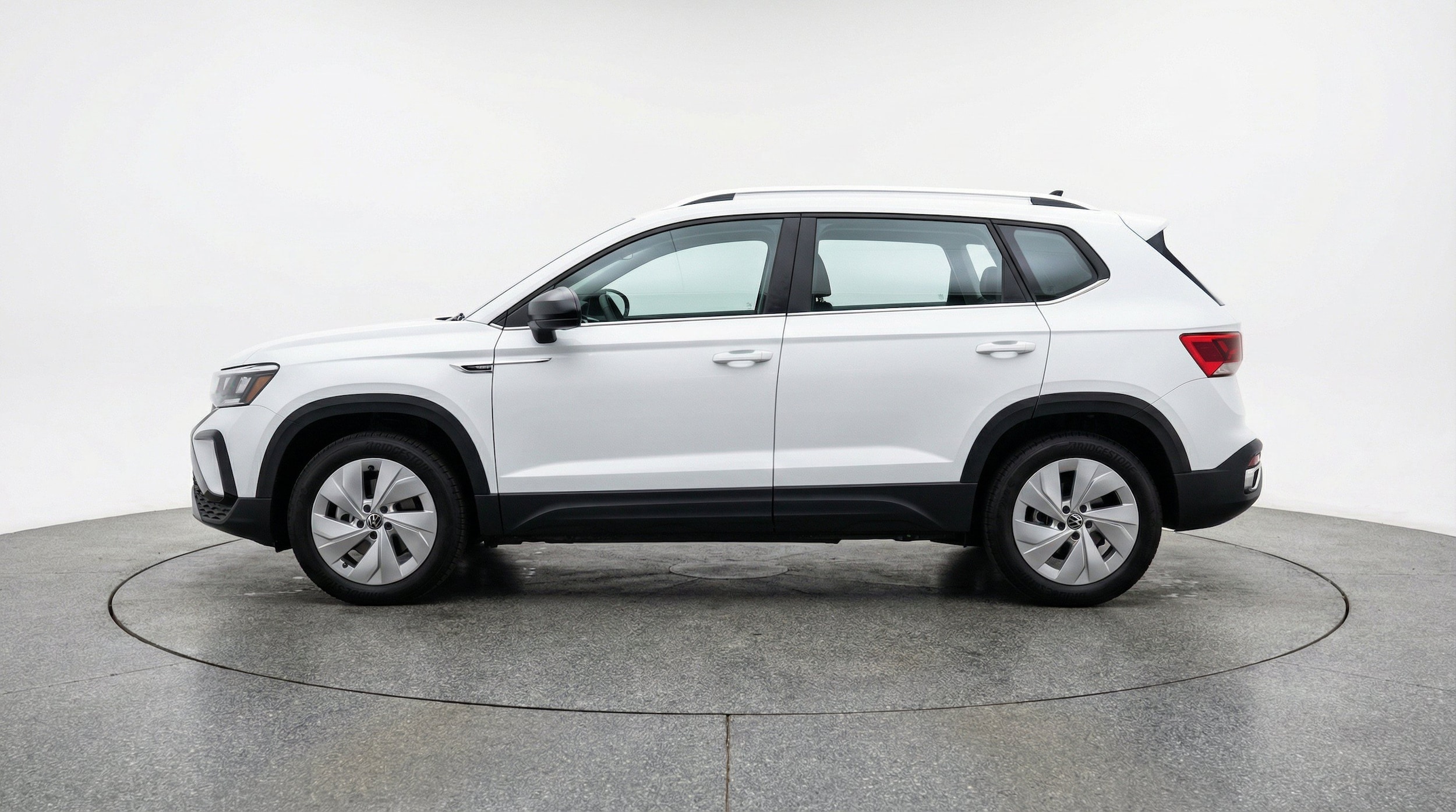 Thumbnail: 2026 Volkswagen Taos - 5