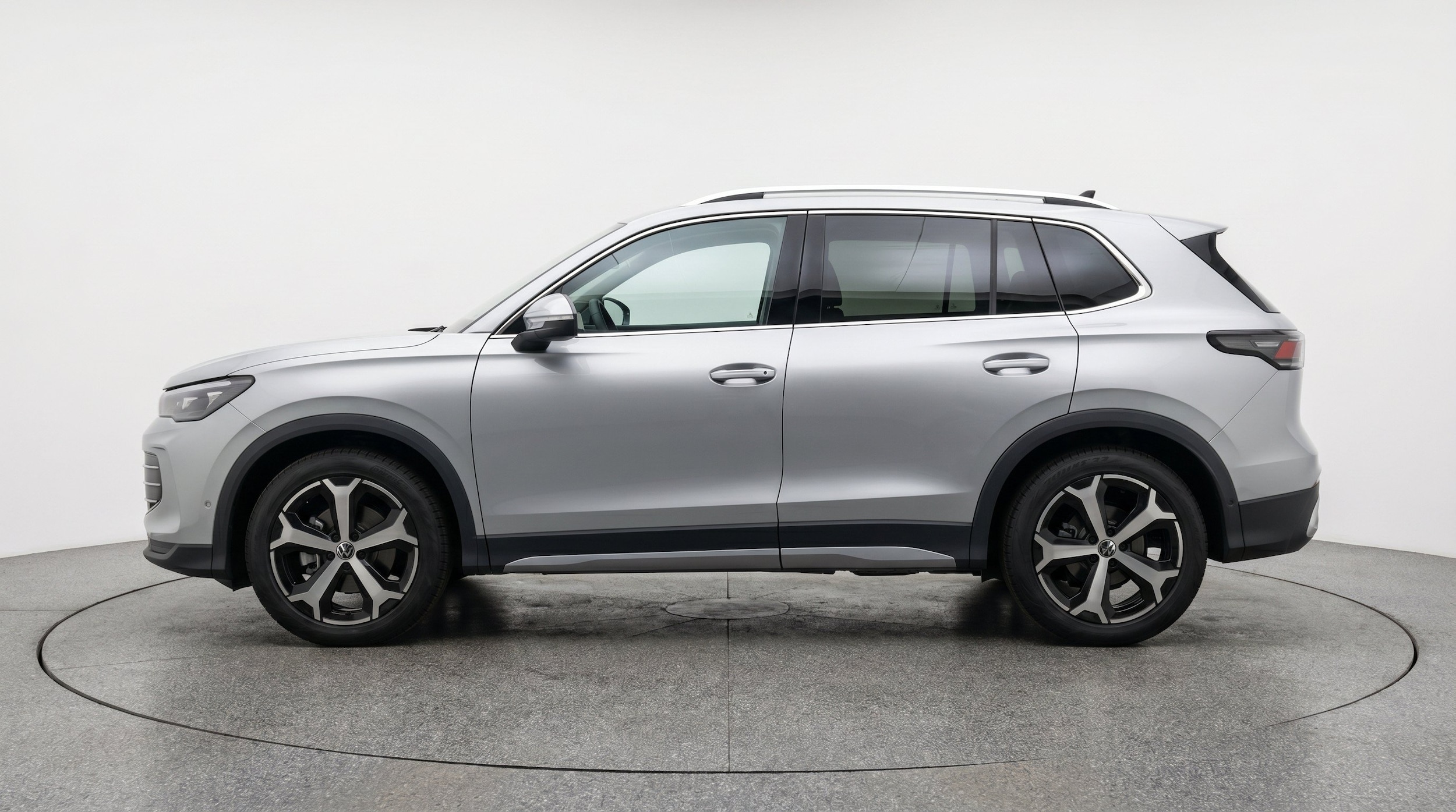 Thumbnail: 2026 Volkswagen Tiguan - 5