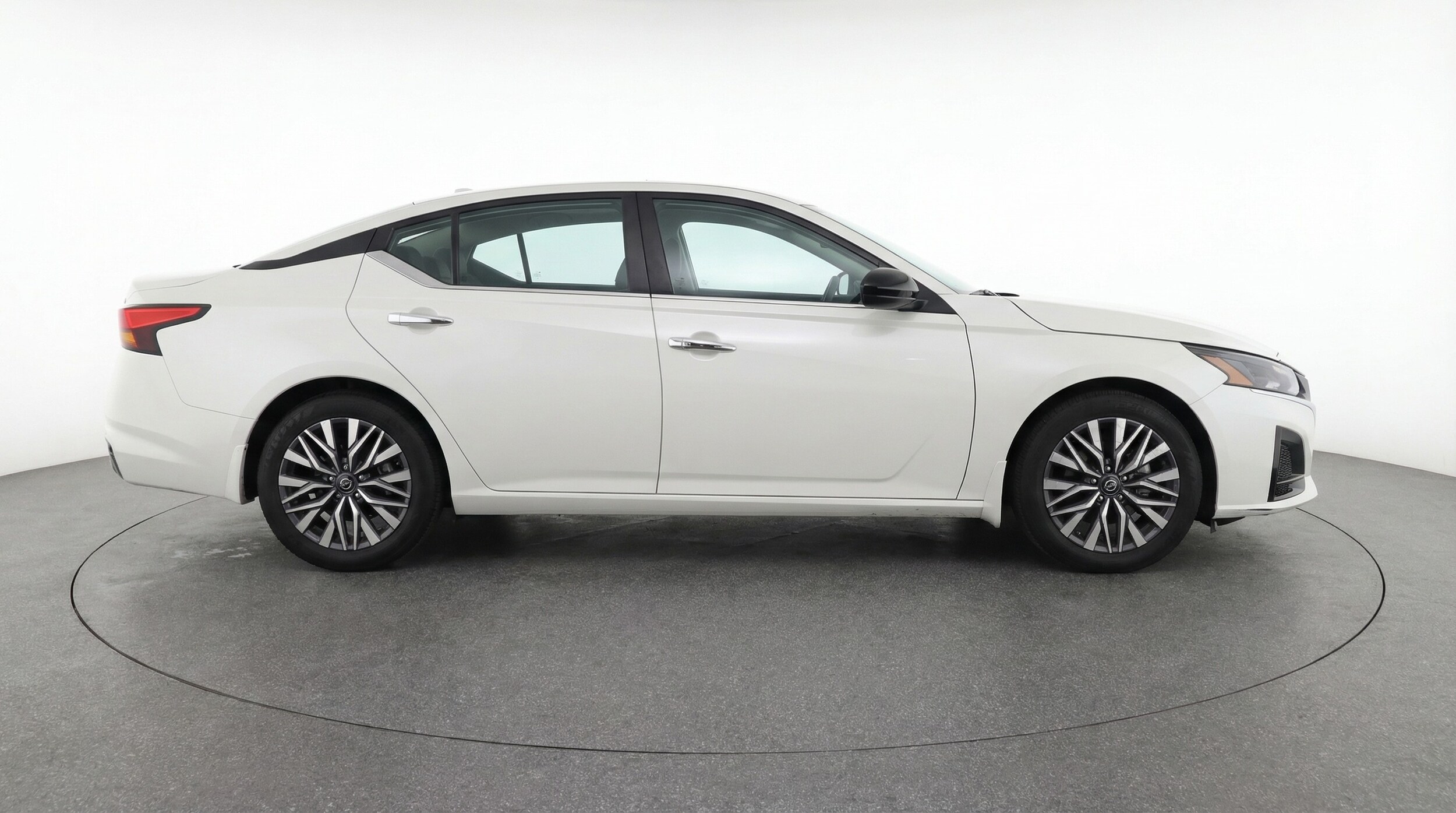 Thumbnail: 2025 Nissan Altima - 8