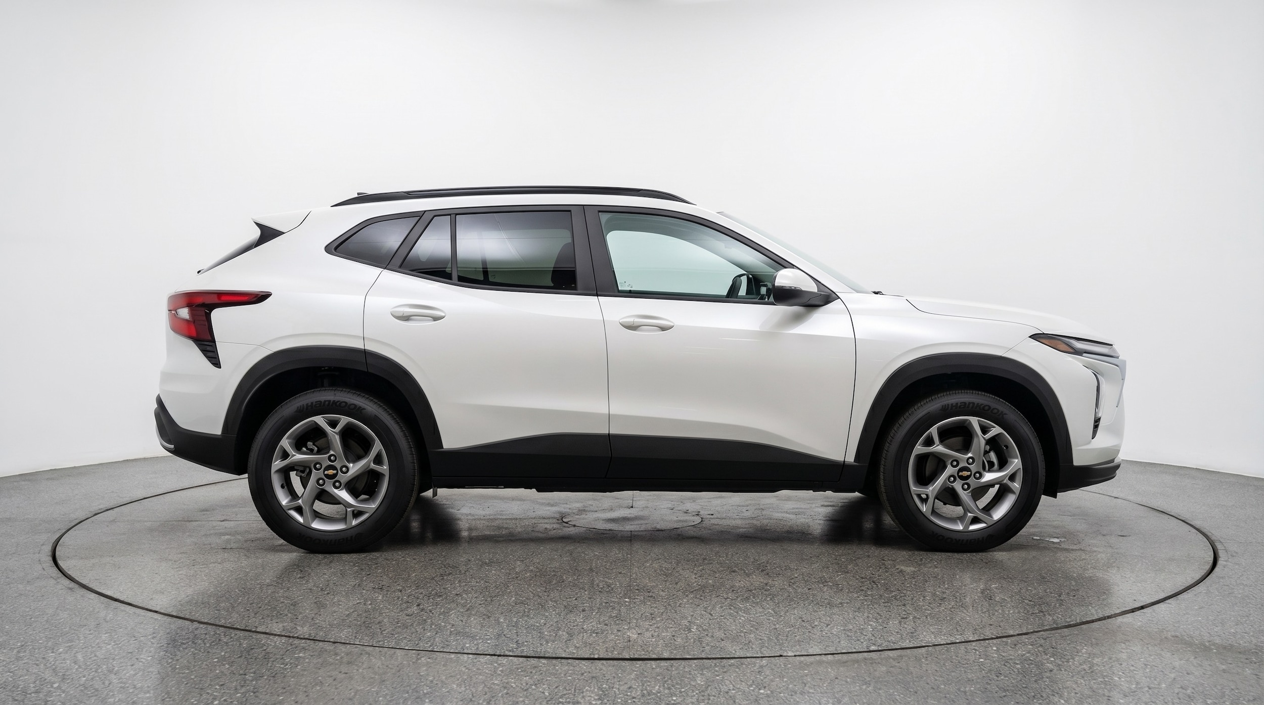 Thumbnail: 2025 Chevrolet Trax - 8