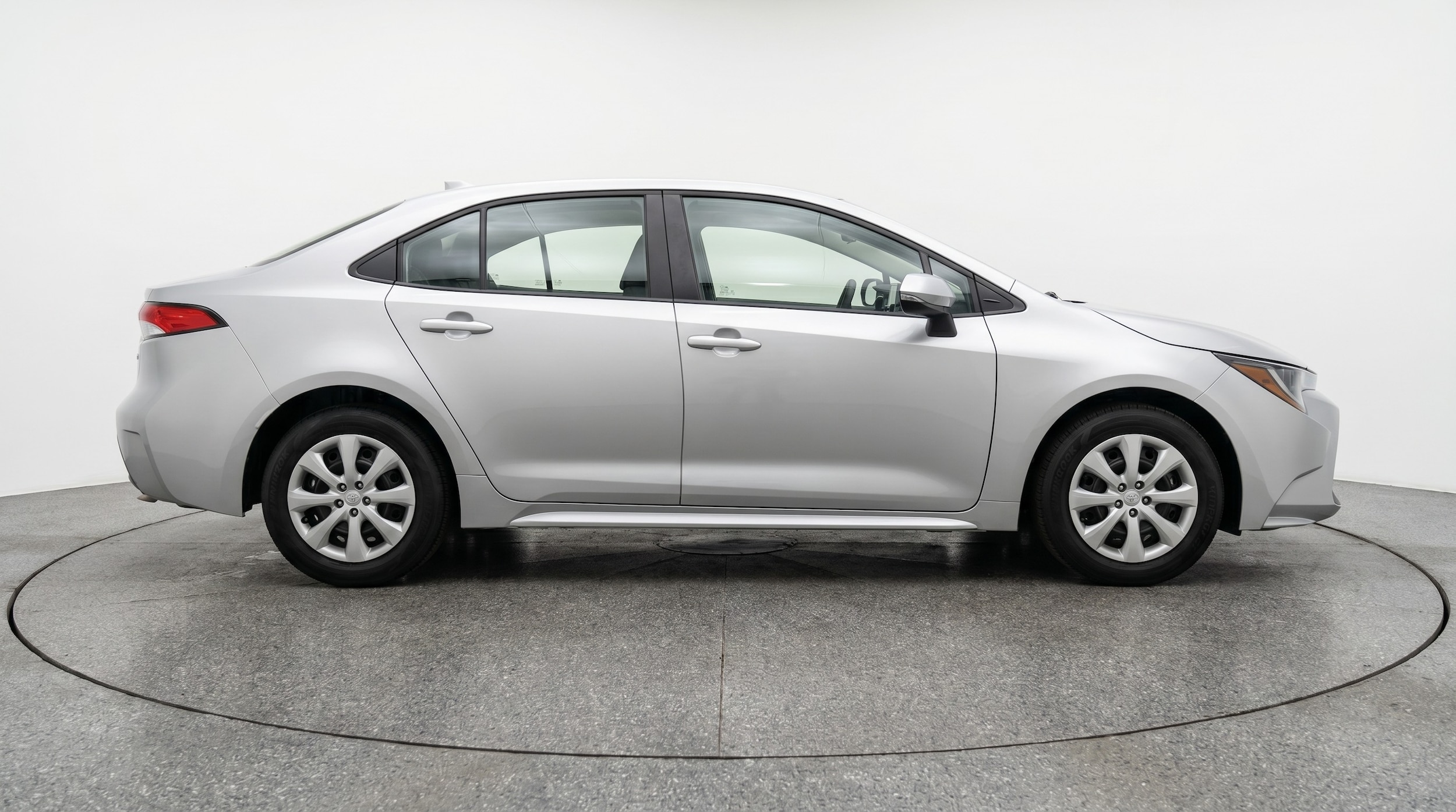 Thumbnail: 2025 Toyota Corolla - 8