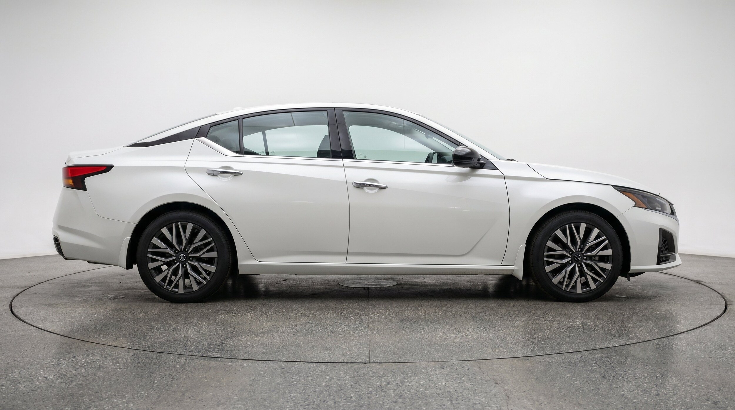 Thumbnail: 2025 Nissan Altima - 10