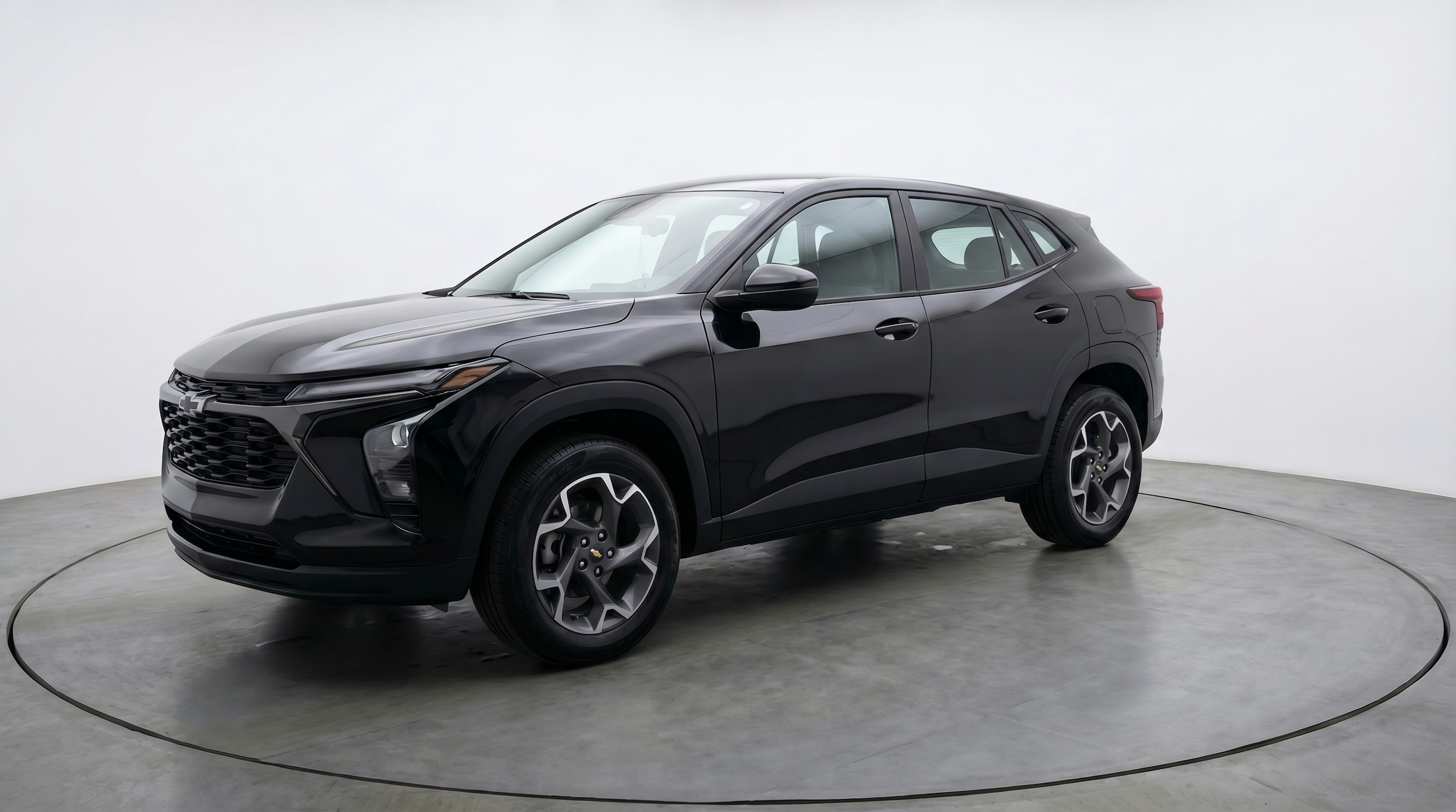 Thumbnail: 2025 Chevrolet Trax - 3