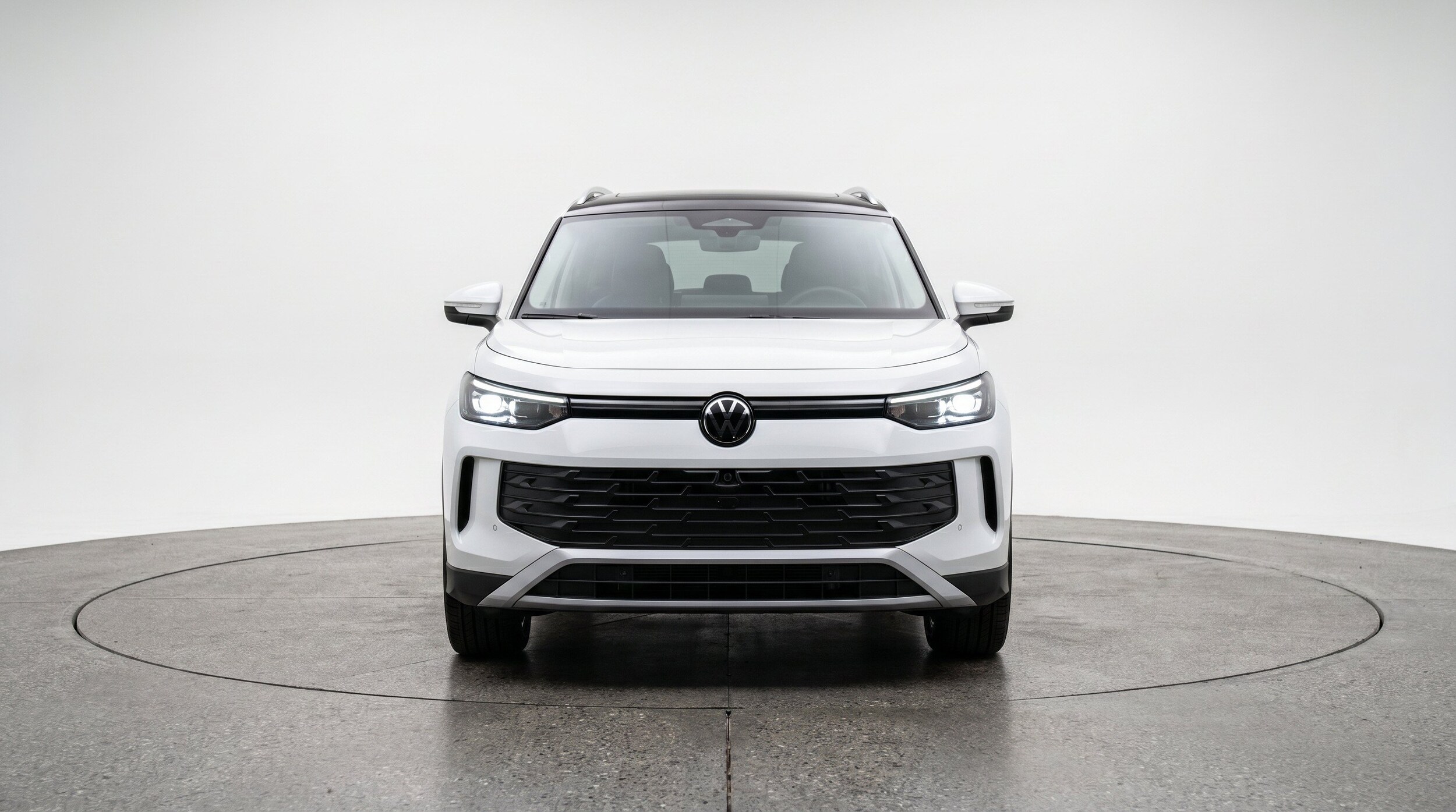 Thumbnail: 2026 Volkswagen Tiguan - 2