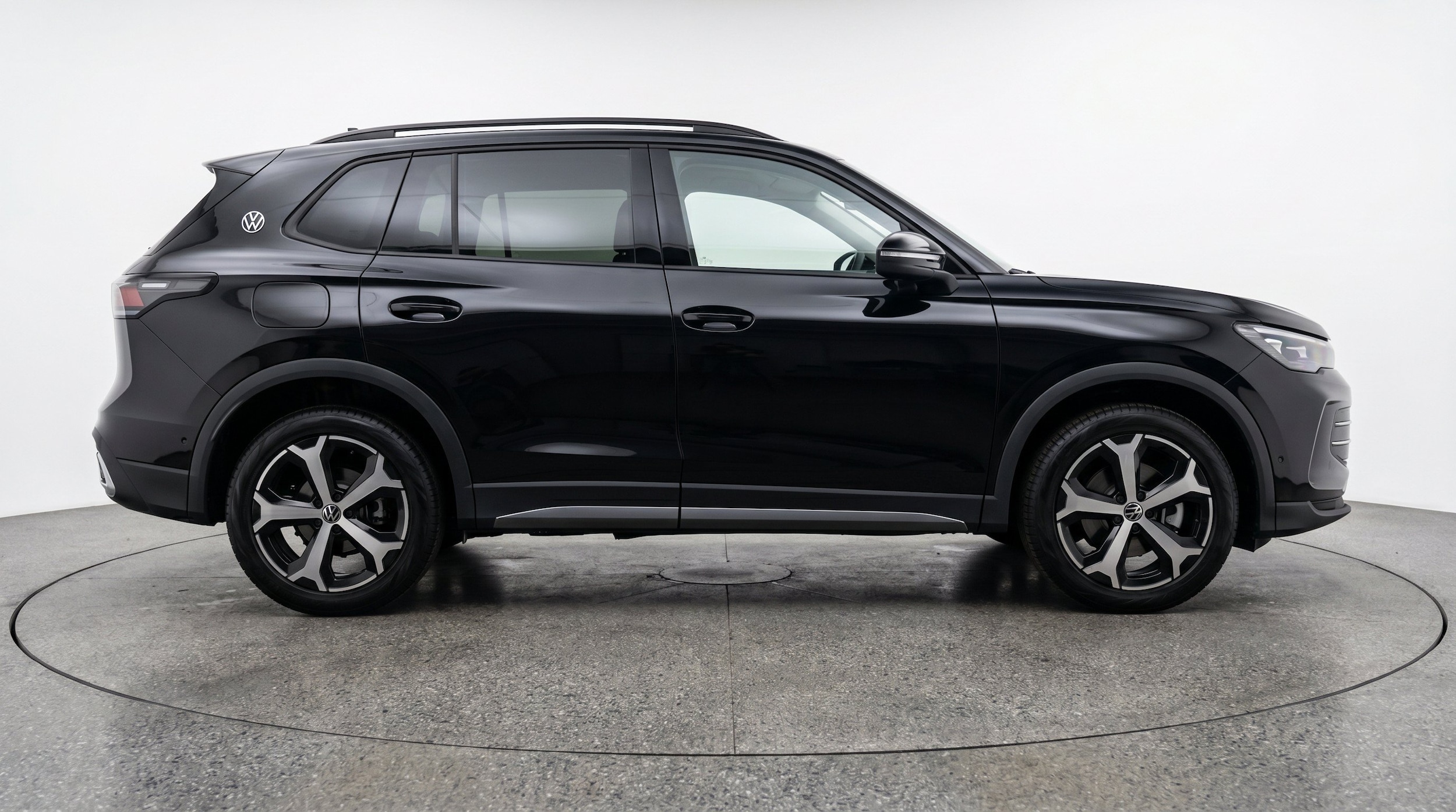Thumbnail: 2026 Volkswagen Tiguan - 11