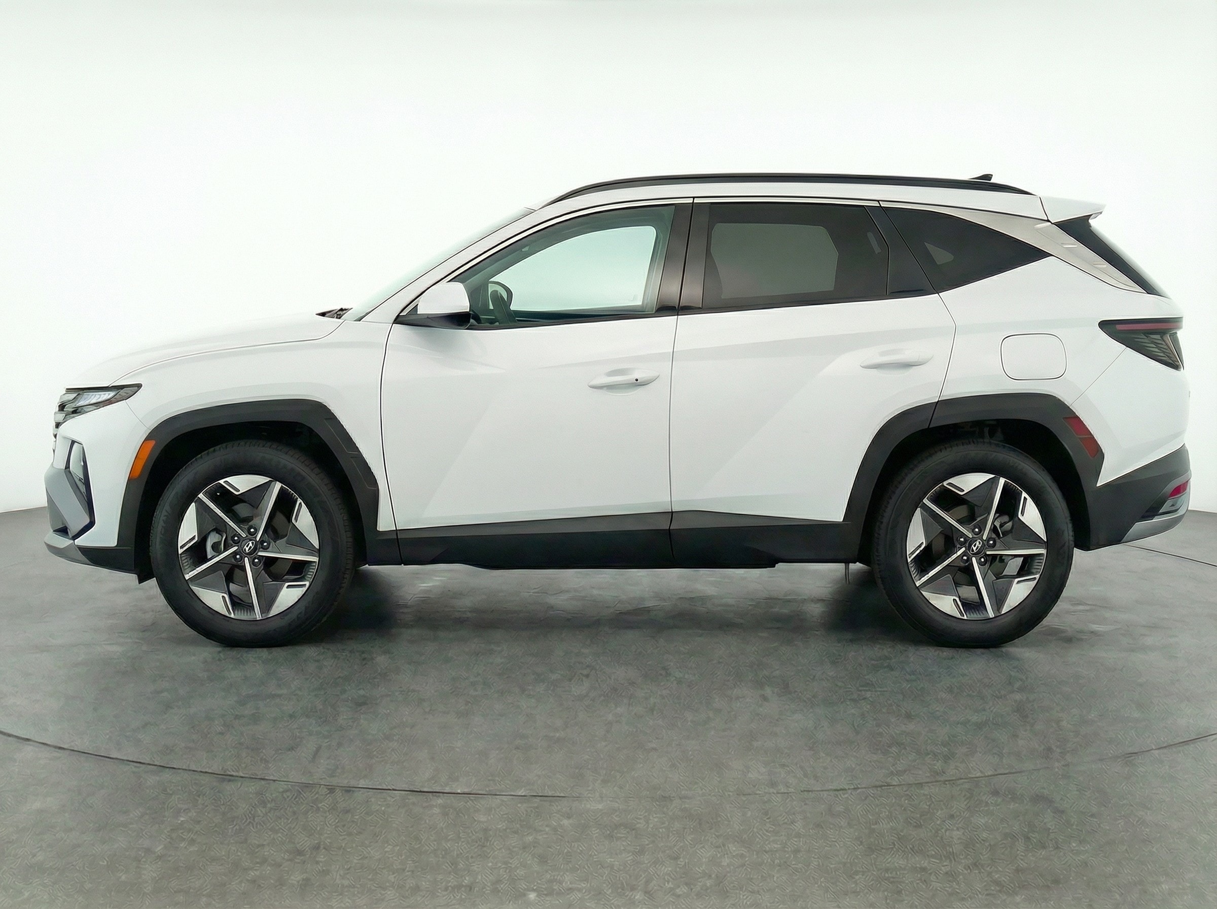 Thumbnail: 2025 Hyundai Tucson - 4