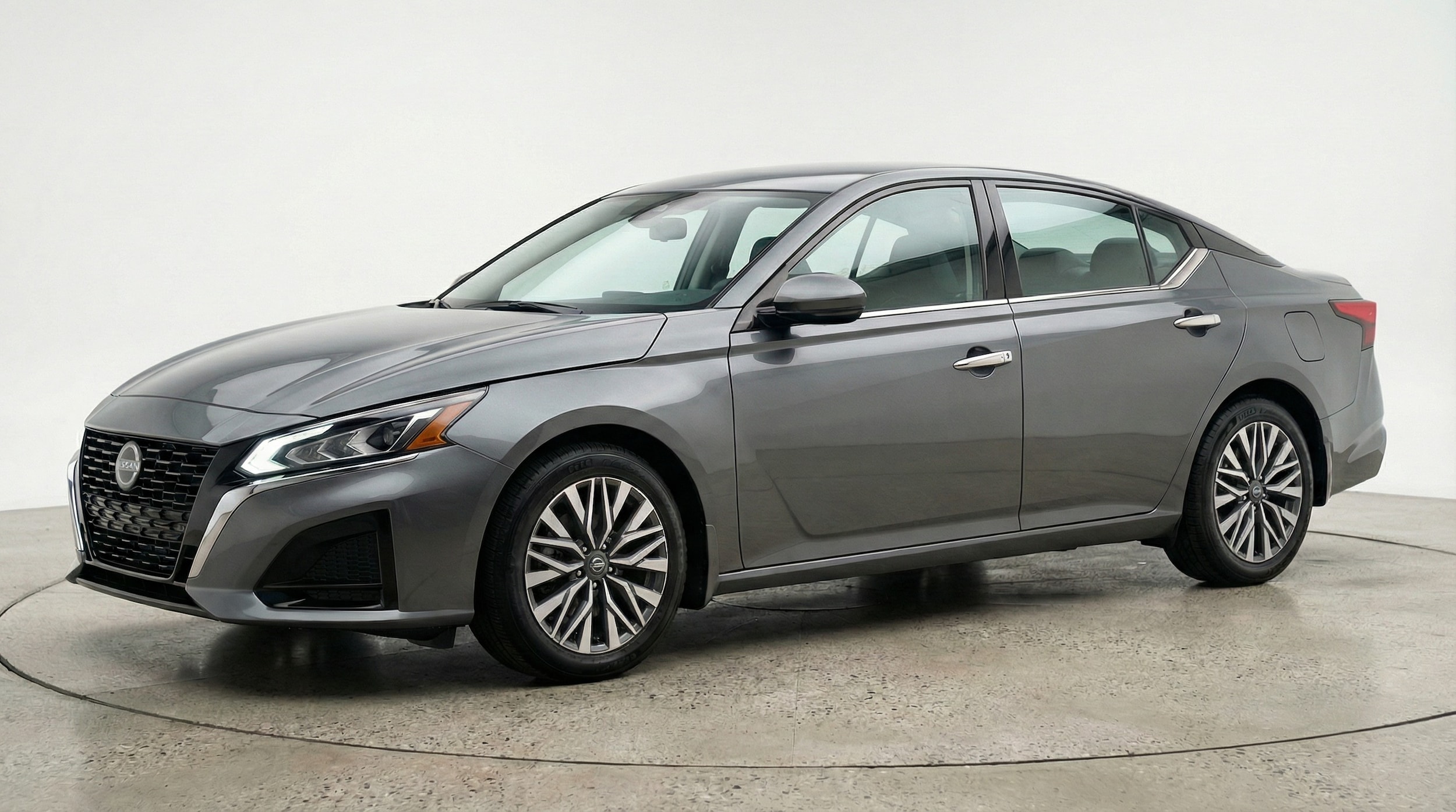 Thumbnail: 2025 Nissan Altima - 3