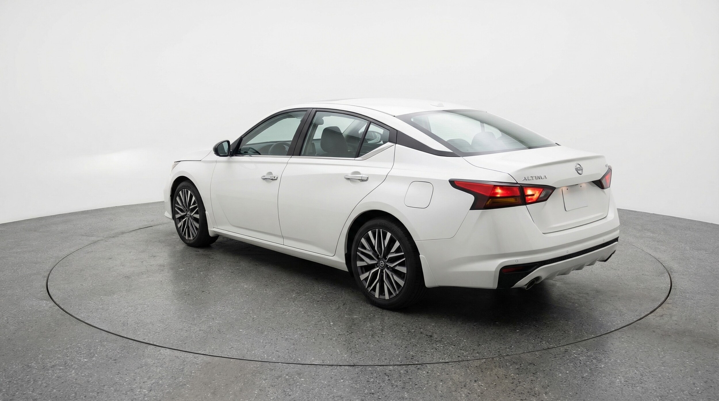 Thumbnail: 2025 Nissan Altima - 5