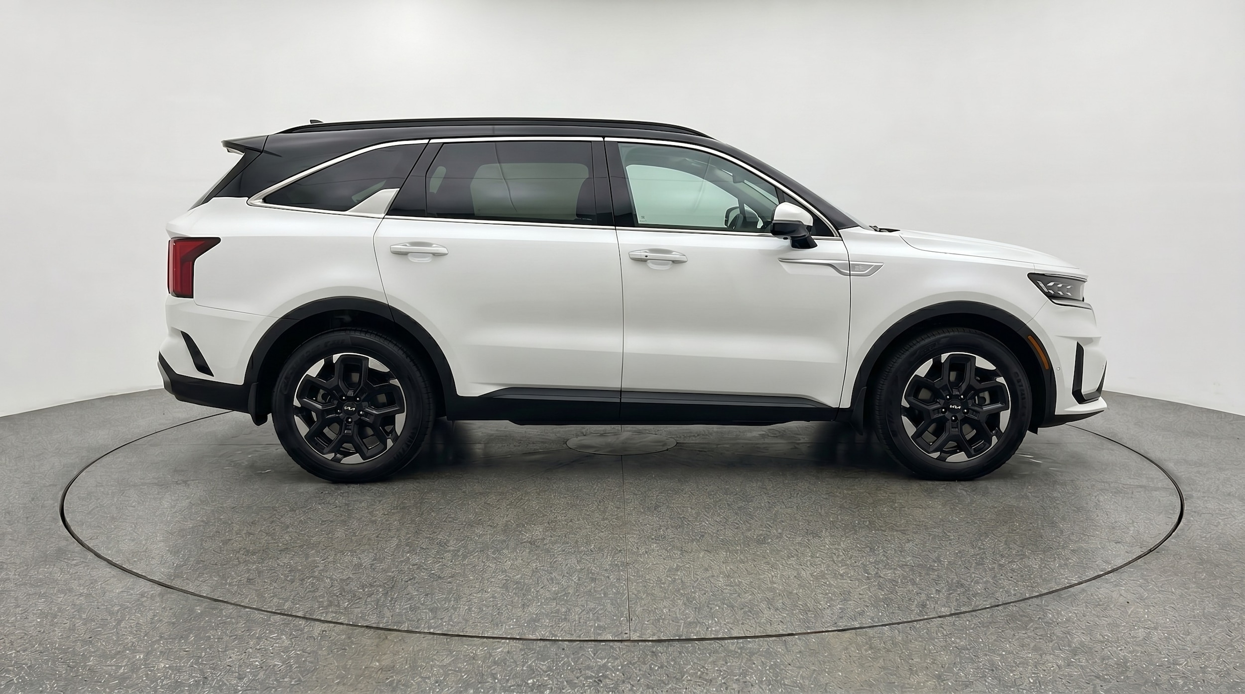 Thumbnail: 2024 Kia Sorento - 8