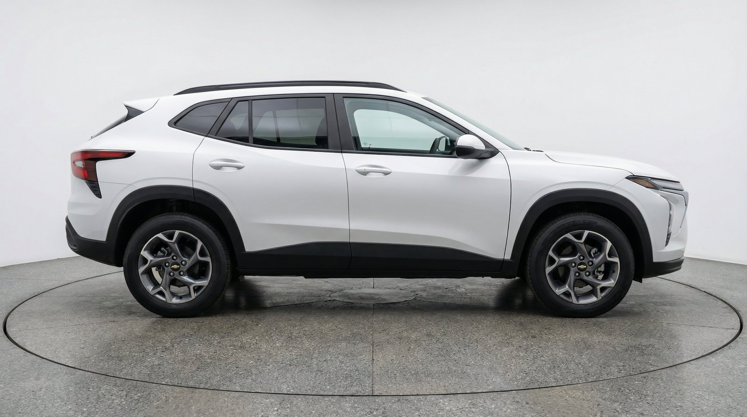 Thumbnail: 2025 Chevrolet Trax - 11