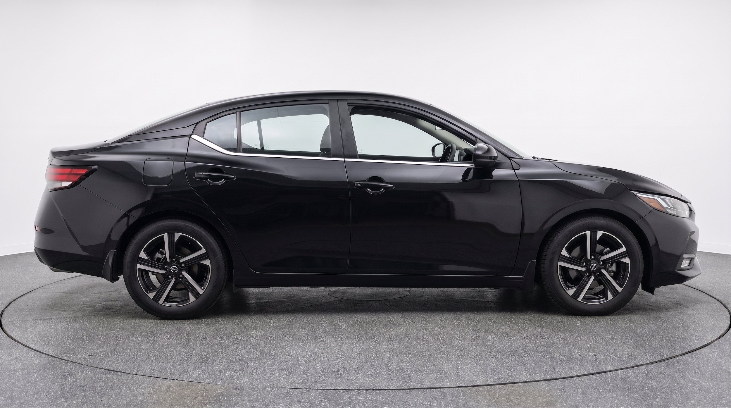 Thumbnail: 2025 Nissan Sentra - 11