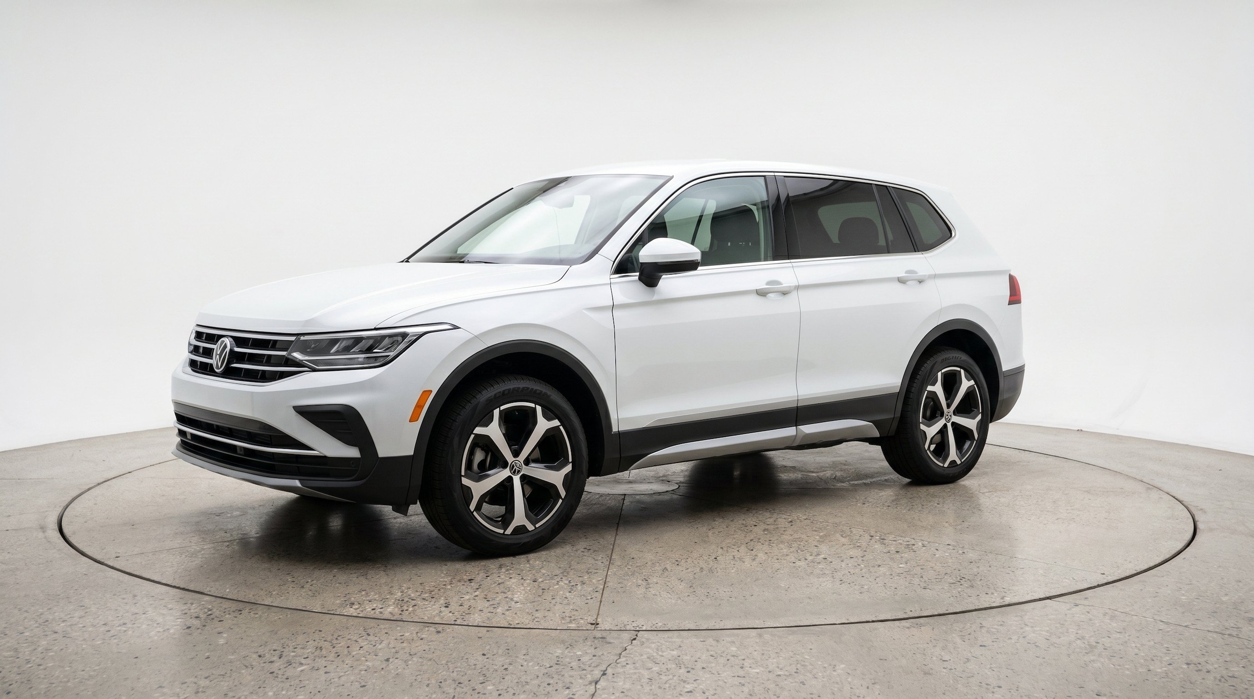 Thumbnail: 2026 Volkswagen Tiguan - 3