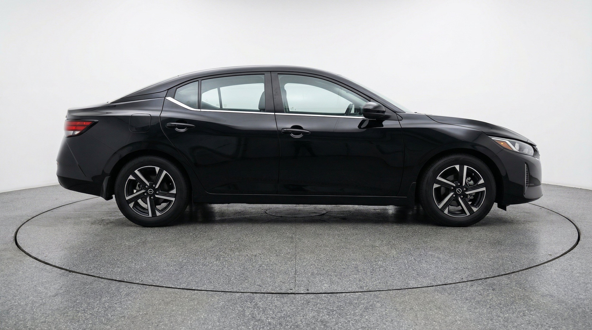 Thumbnail: 2025 Nissan Sentra - 11