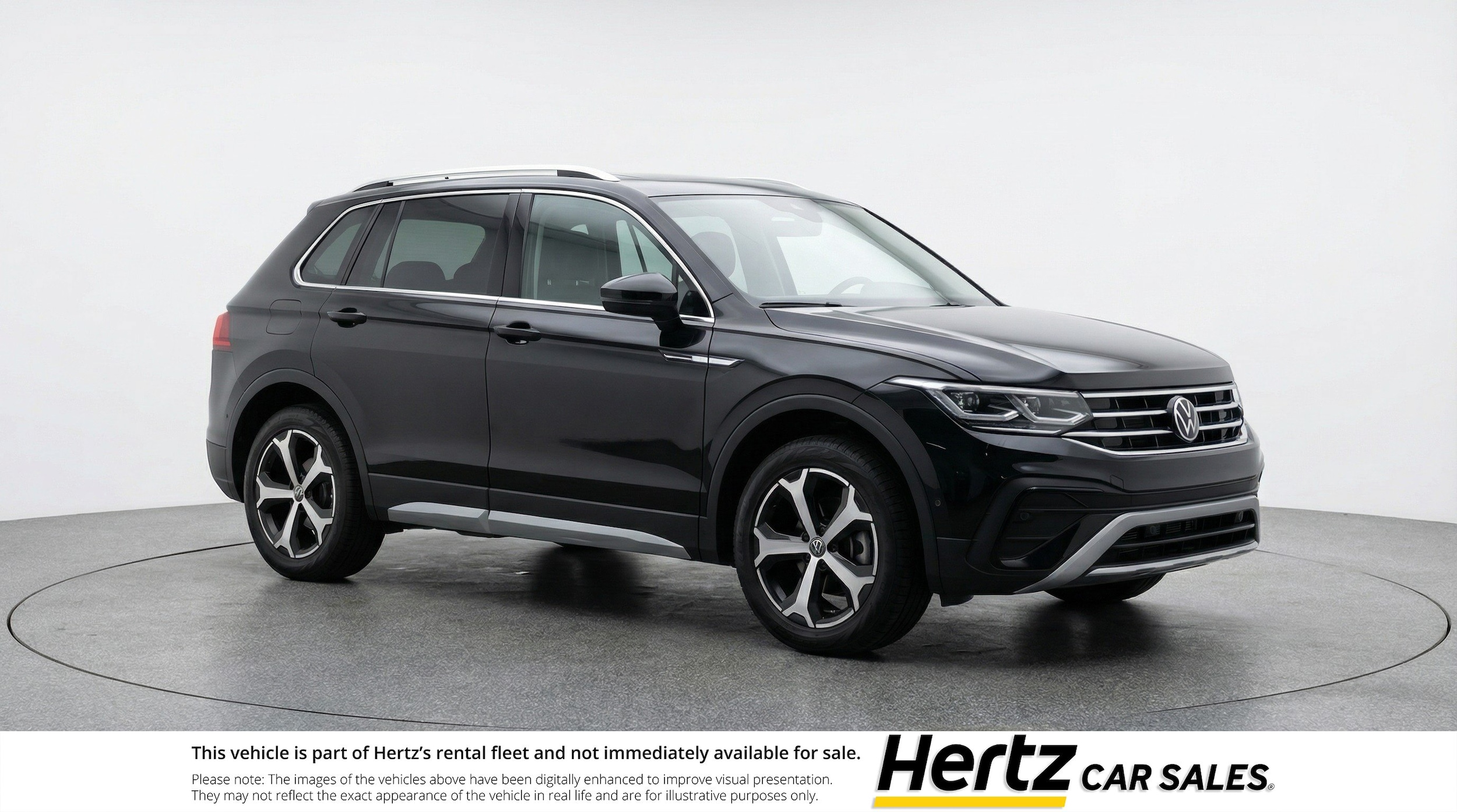 Thumbnail: 2026 Volkswagen Tiguan - 1