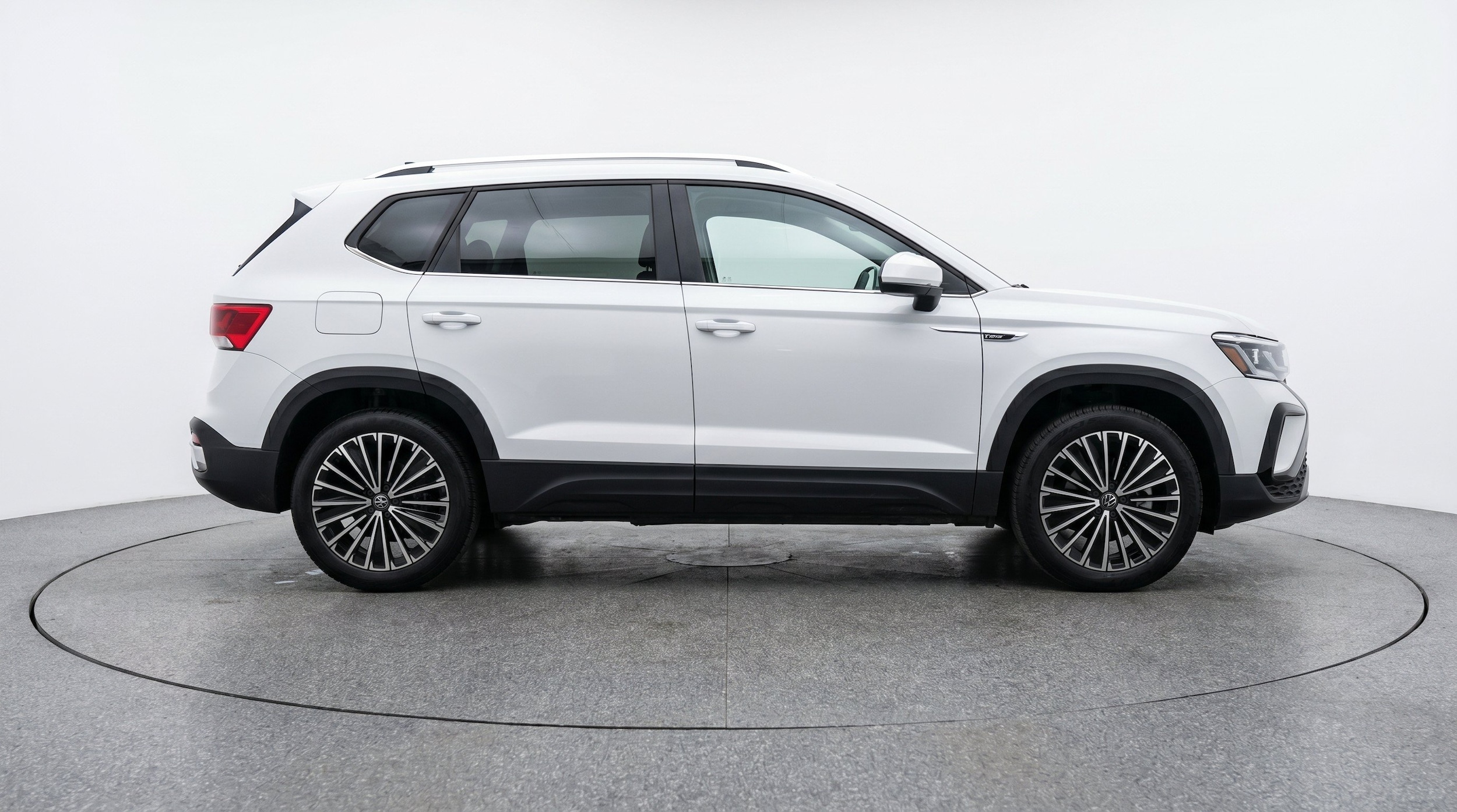 Thumbnail: 2026 Volkswagen Taos - 11