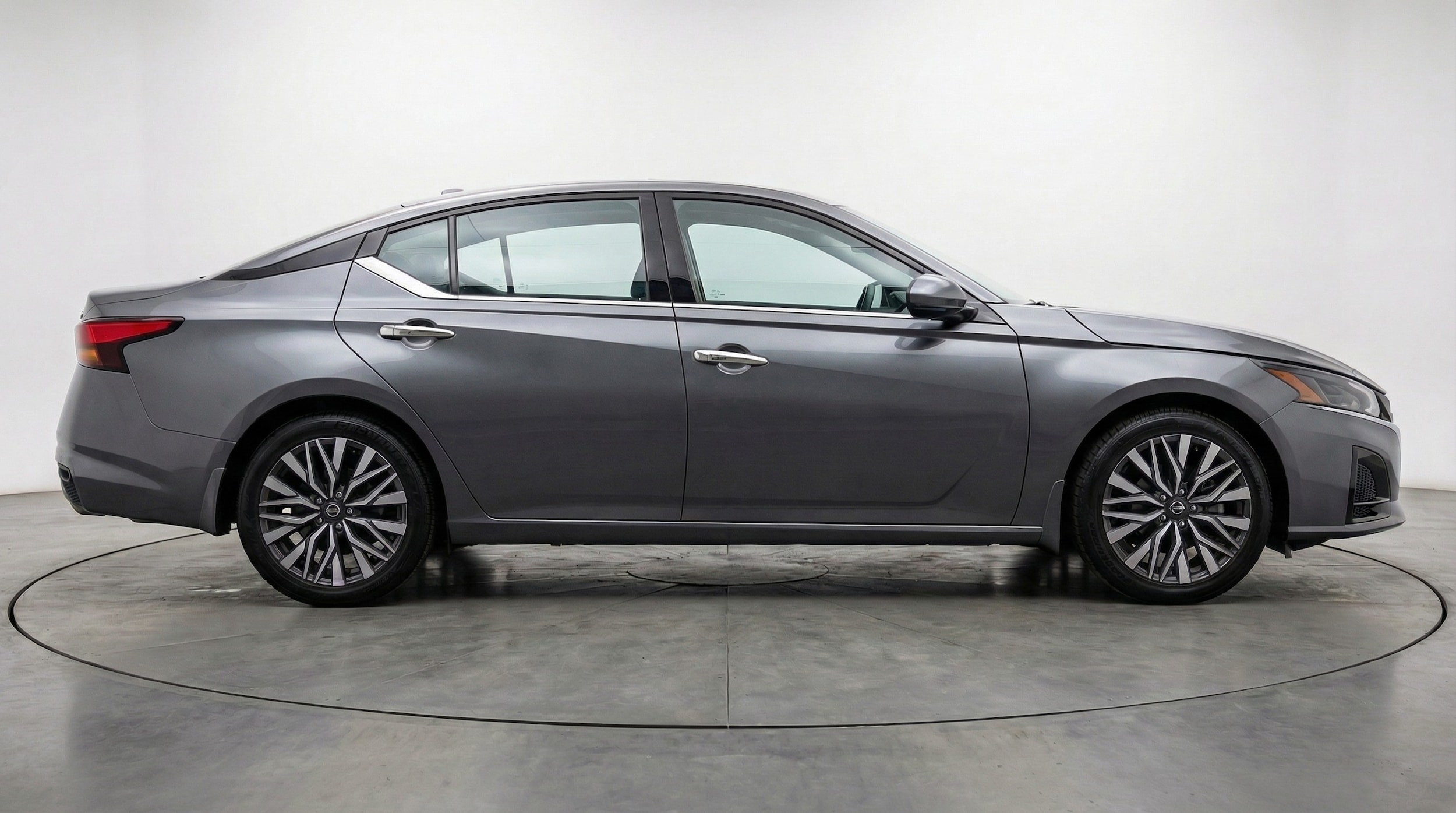 Thumbnail: 2025 Nissan Altima - 8