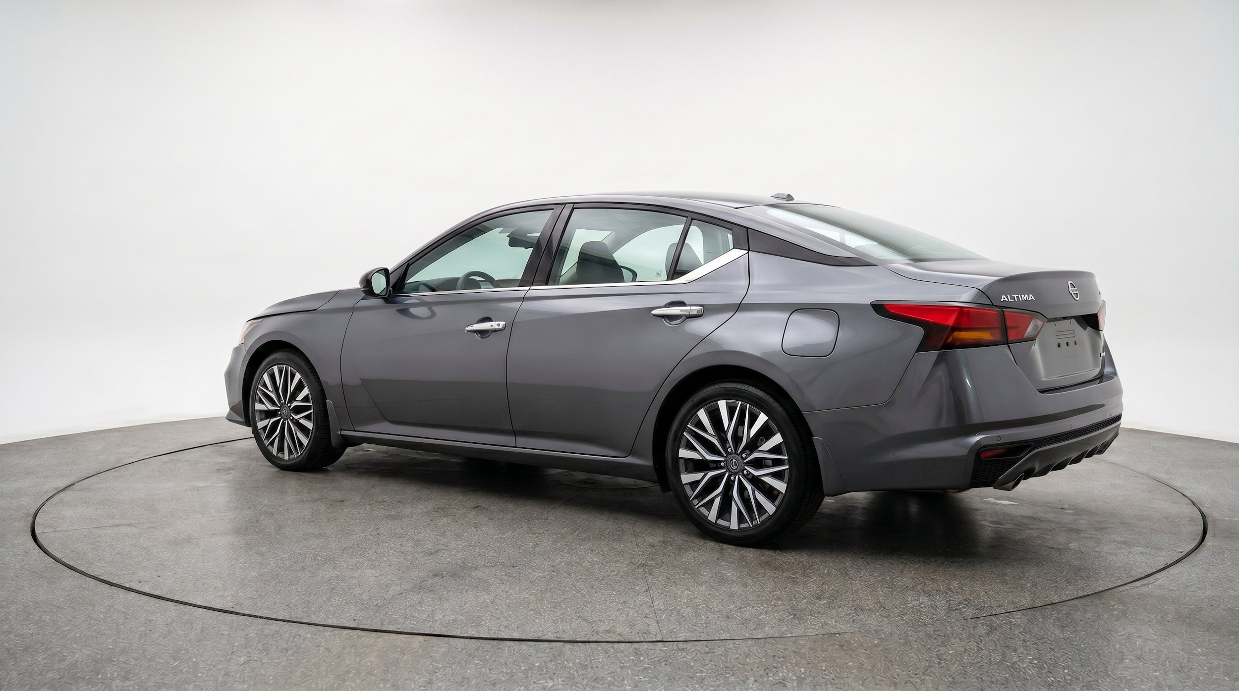 Thumbnail: 2025 Nissan Altima - 6