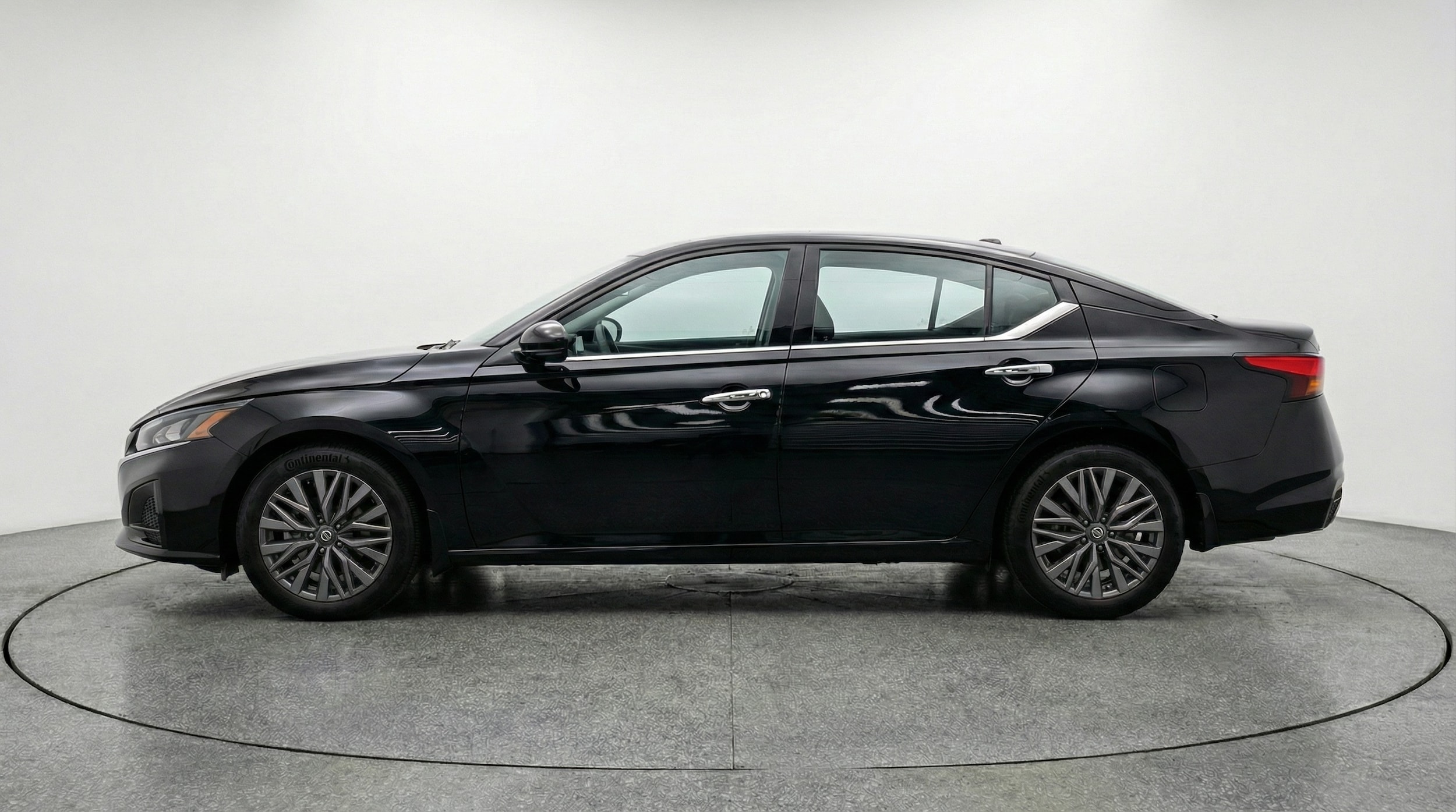 Thumbnail: 2025 Nissan Altima - 4