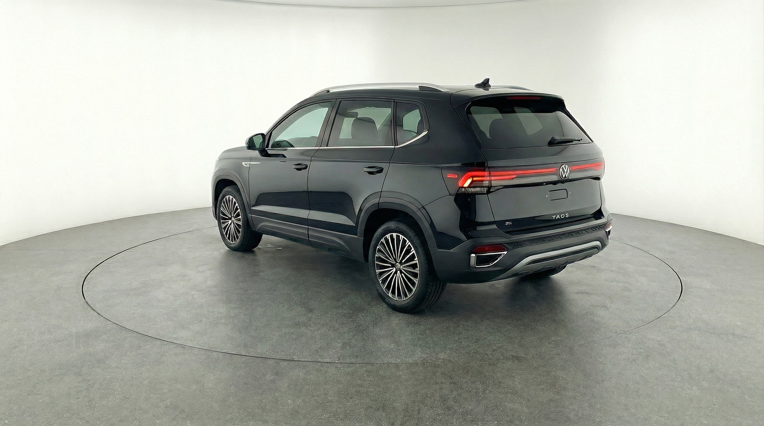 Thumbnail: 2025 Volkswagen Taos - 5