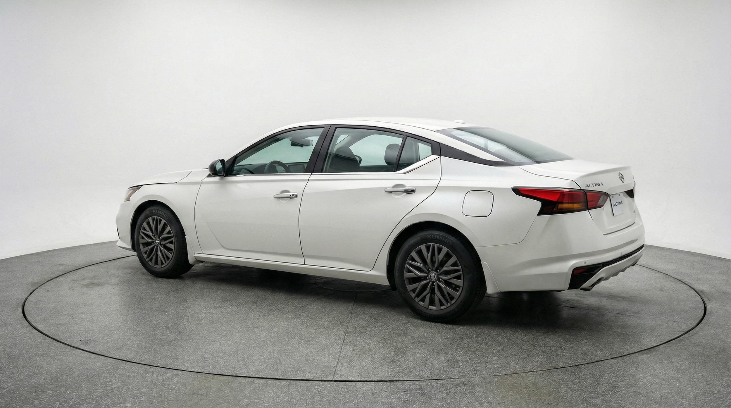 Thumbnail: 2025 Nissan Altima - 5