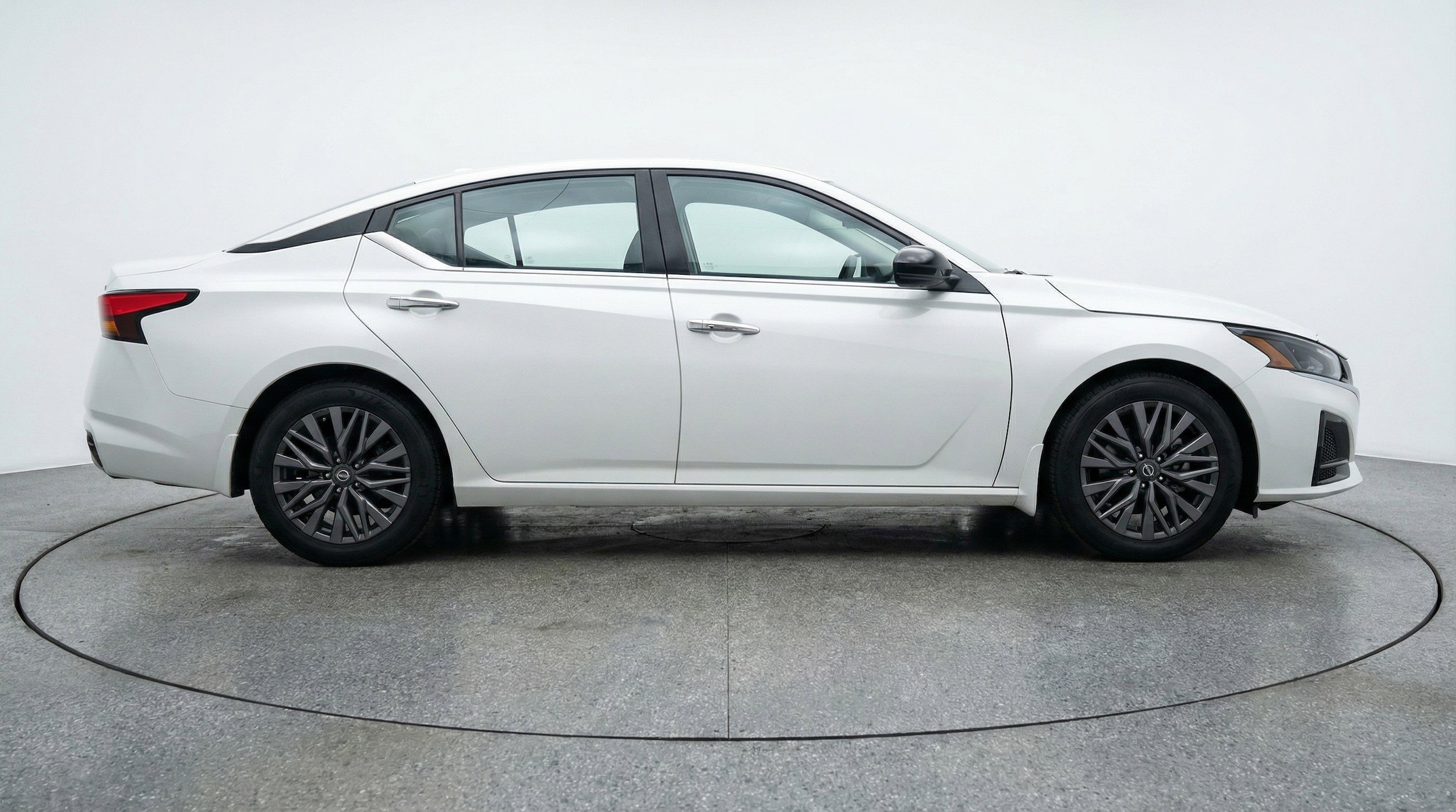 Thumbnail: 2025 Nissan Altima - 11