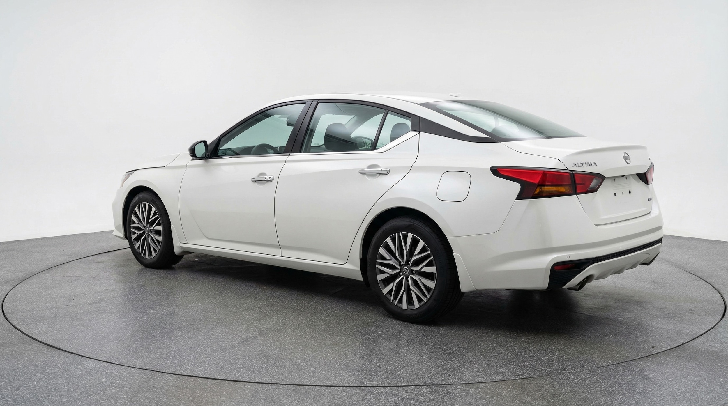 Thumbnail: 2025 Nissan Altima - 5