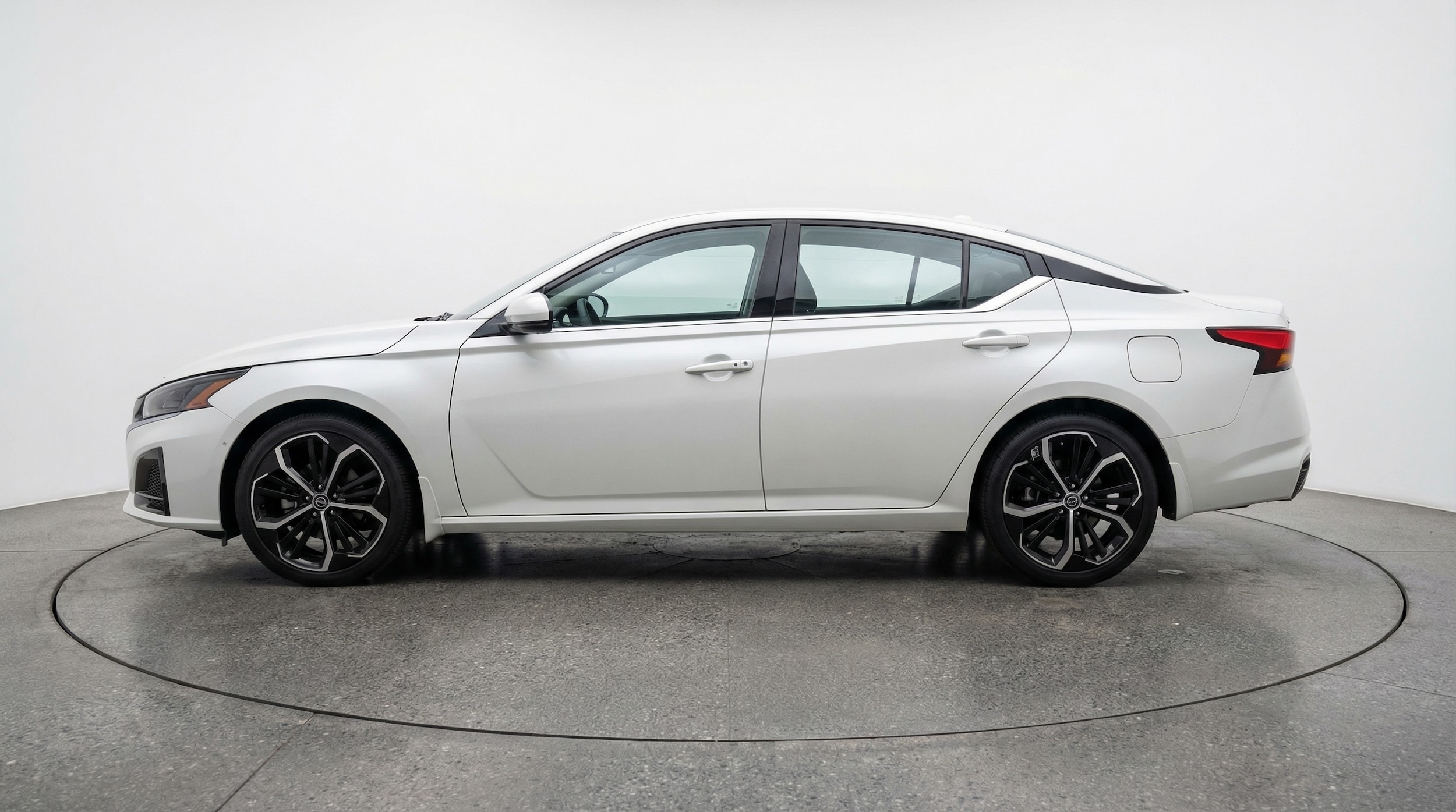 Thumbnail: 2025 Nissan Altima - 4