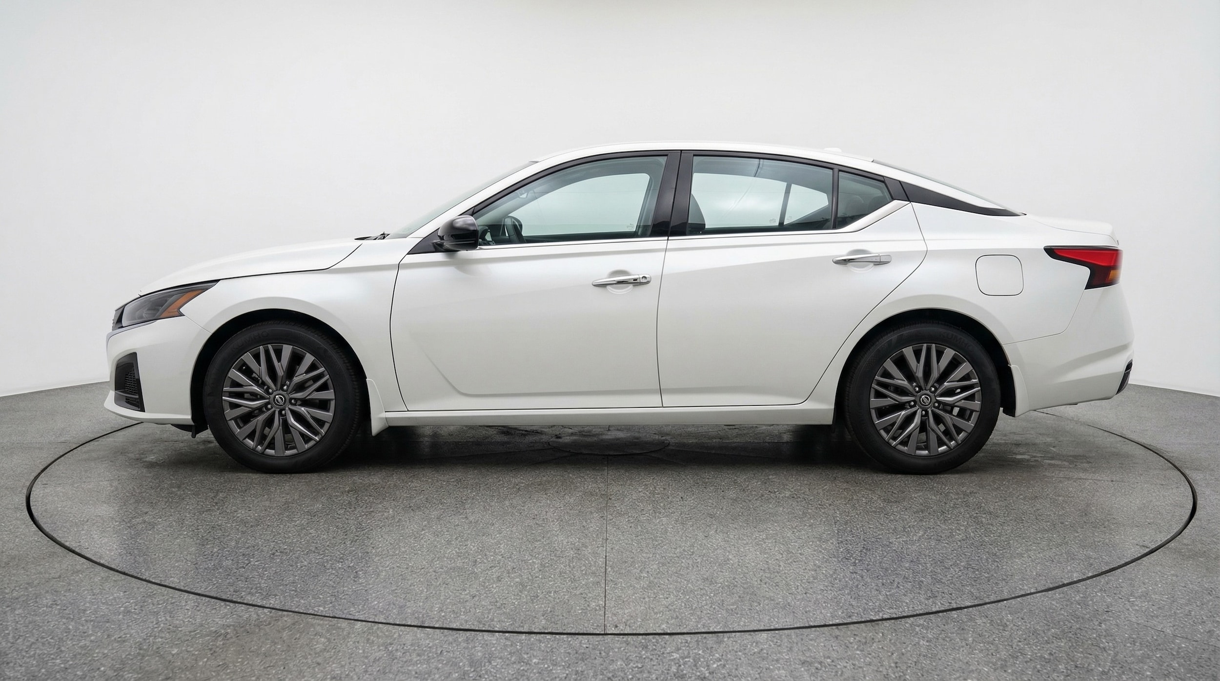 Thumbnail: 2025 Nissan Altima - 4