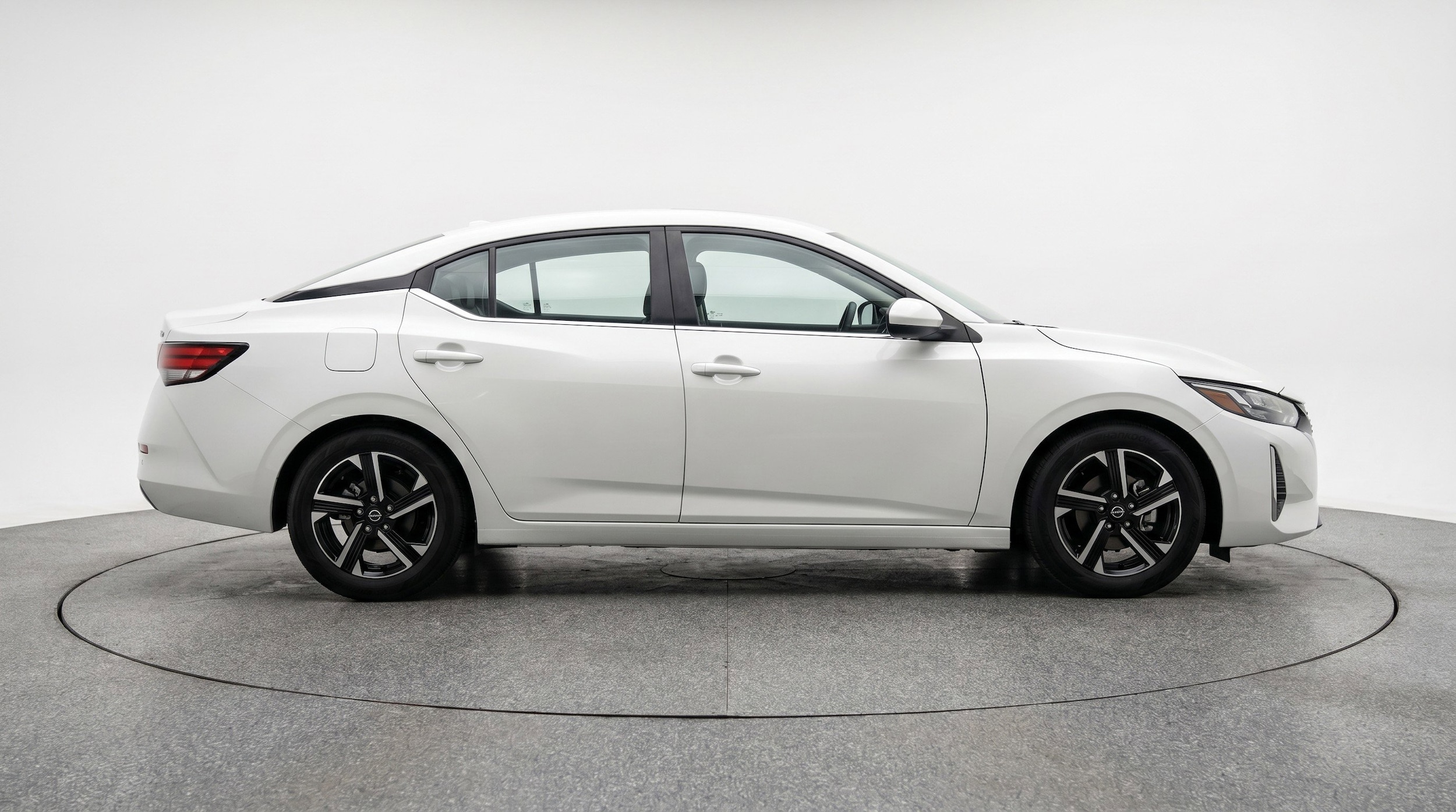 Thumbnail: 2025 Nissan Sentra - 11