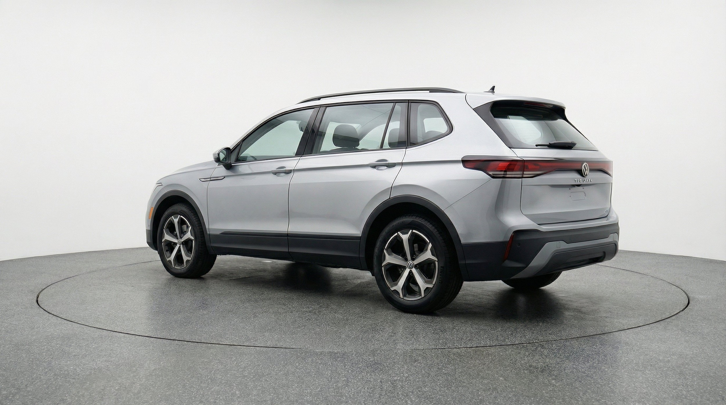 Thumbnail: 2026 Volkswagen Tiguan - 6