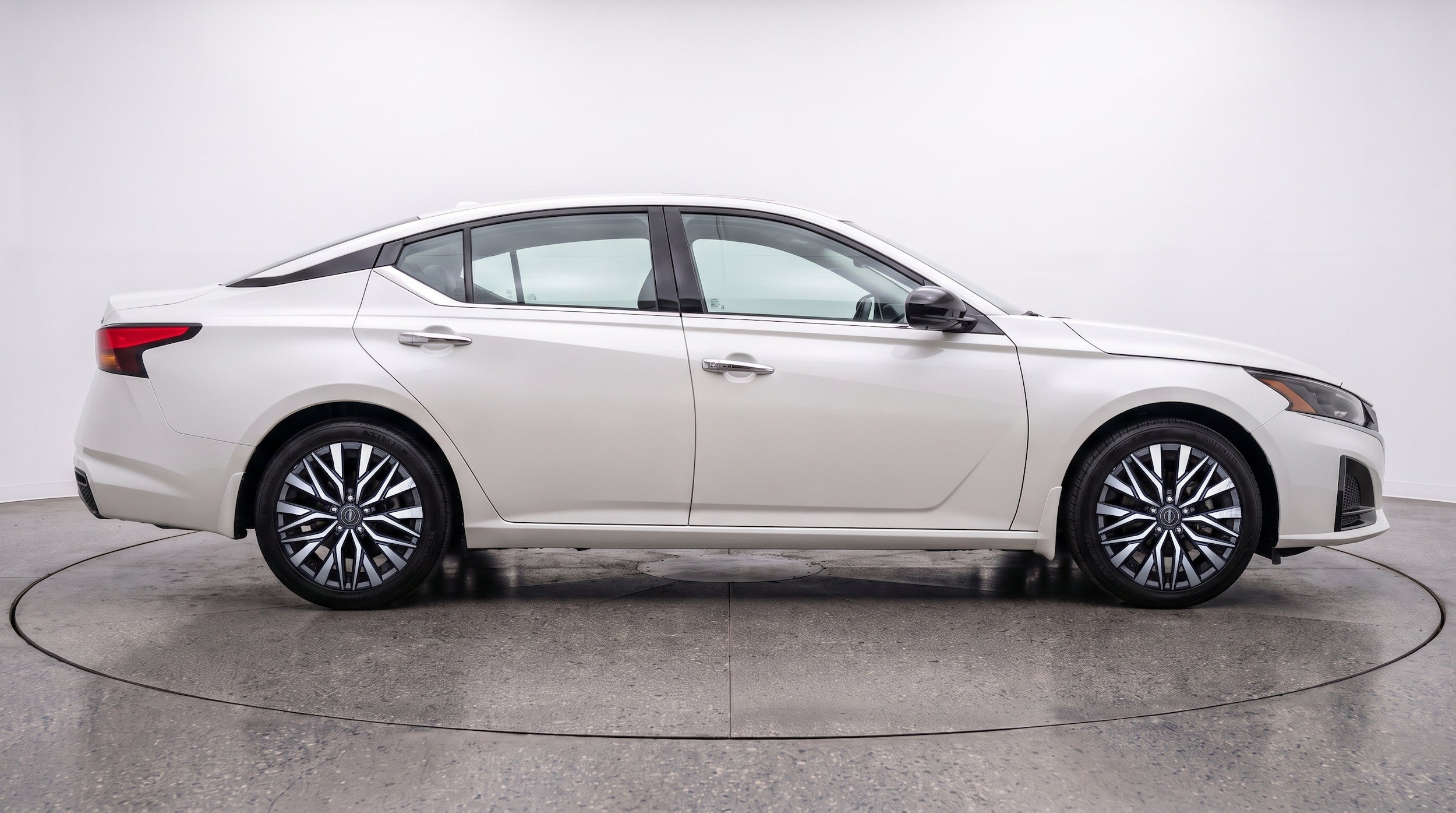 Thumbnail: 2025 Nissan Altima - 11