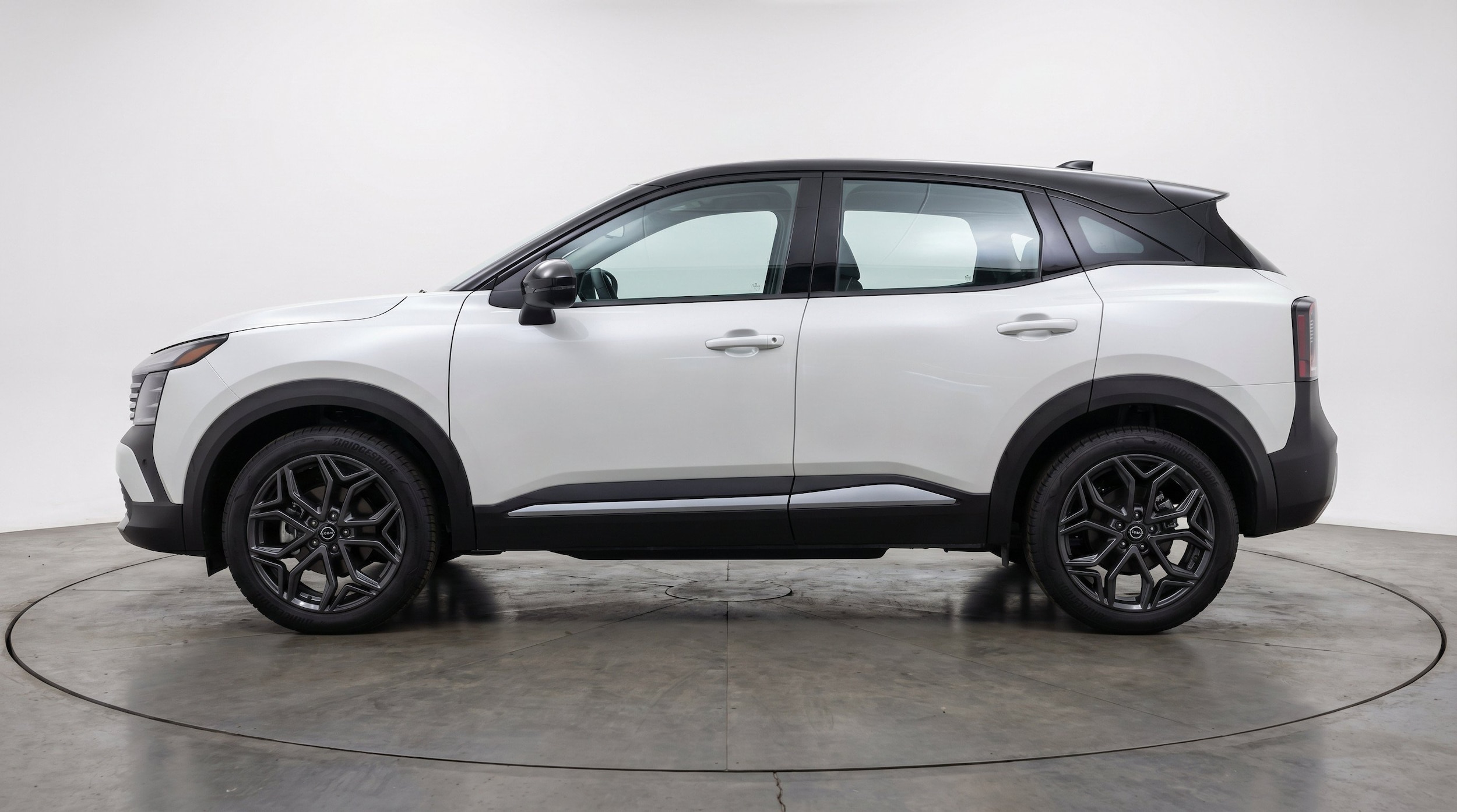 Thumbnail: 2026 Nissan Kicks - 5