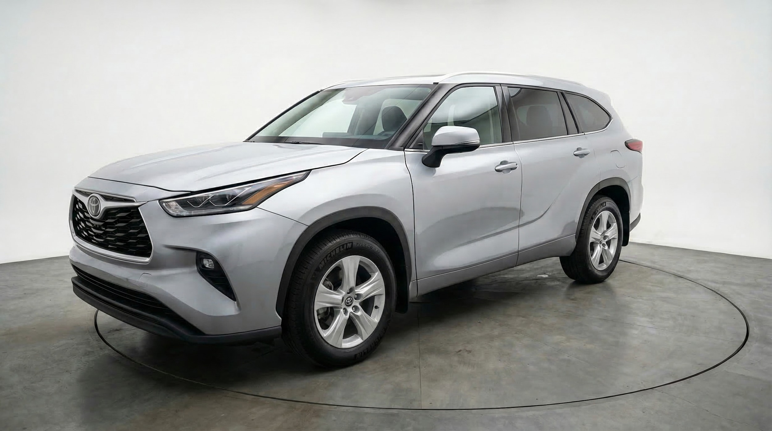 Thumbnail: 2025 Toyota Highlander - 3