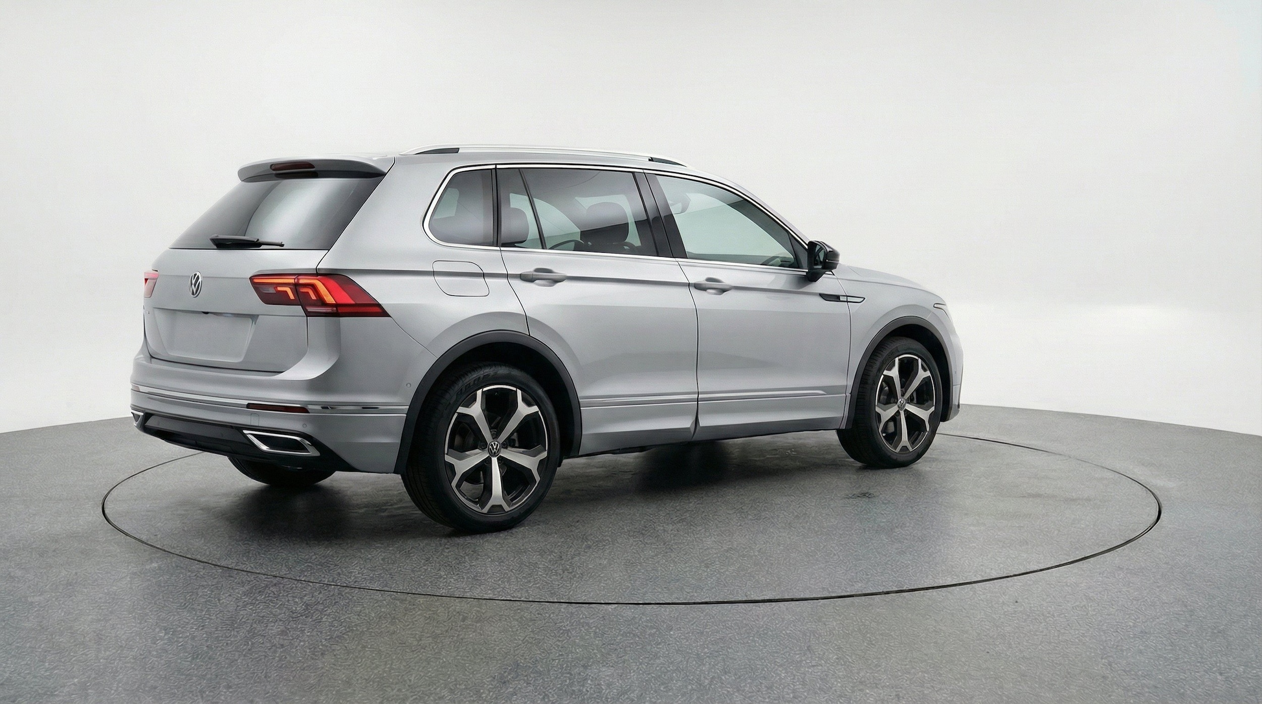 Thumbnail: 2026 Volkswagen Tiguan - 9