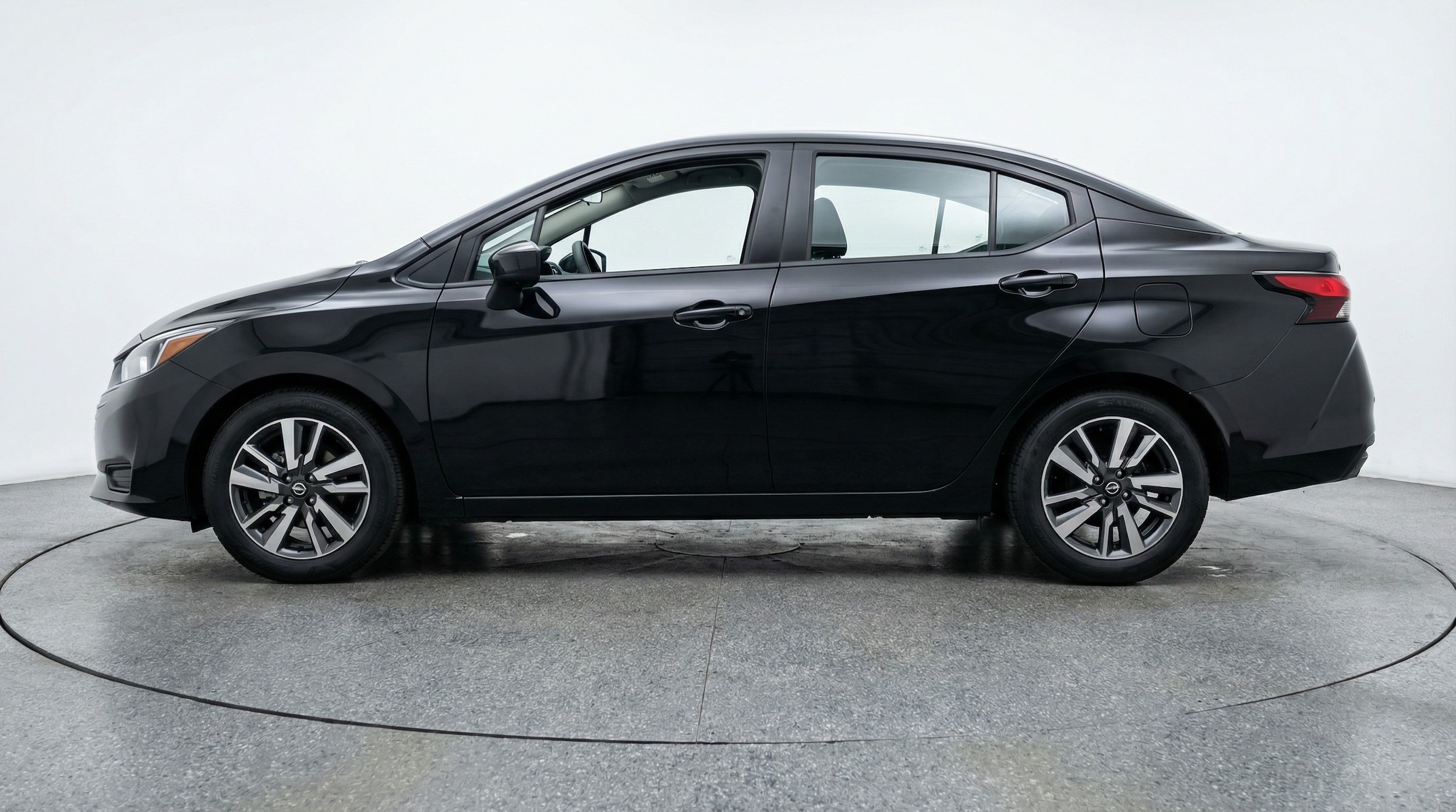 Thumbnail: 2025 Nissan Versa - 4