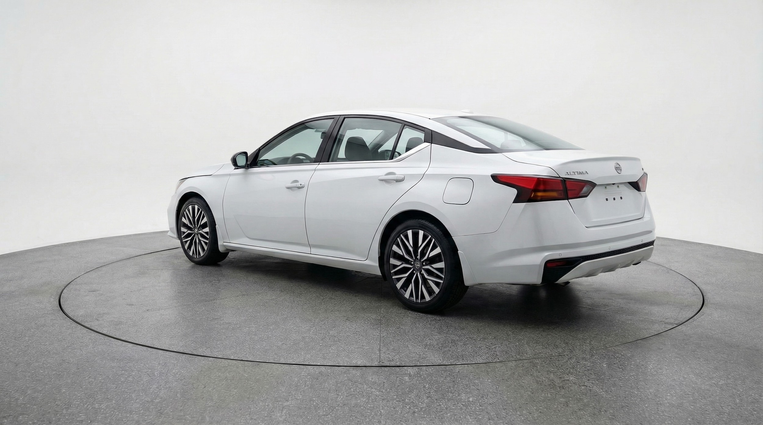 Thumbnail: 2025 Nissan Altima - 5