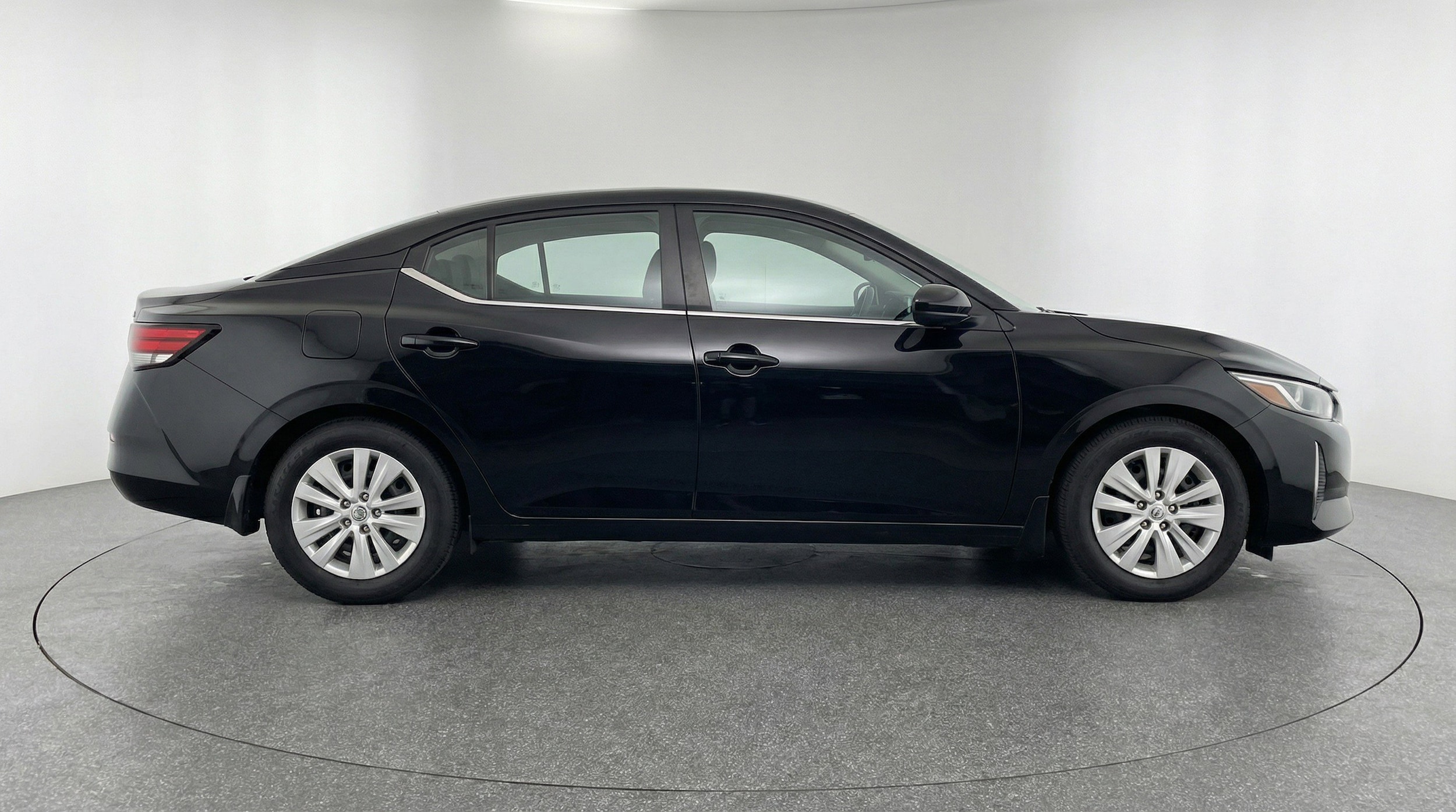 Thumbnail: 2025 Nissan Sentra - 11