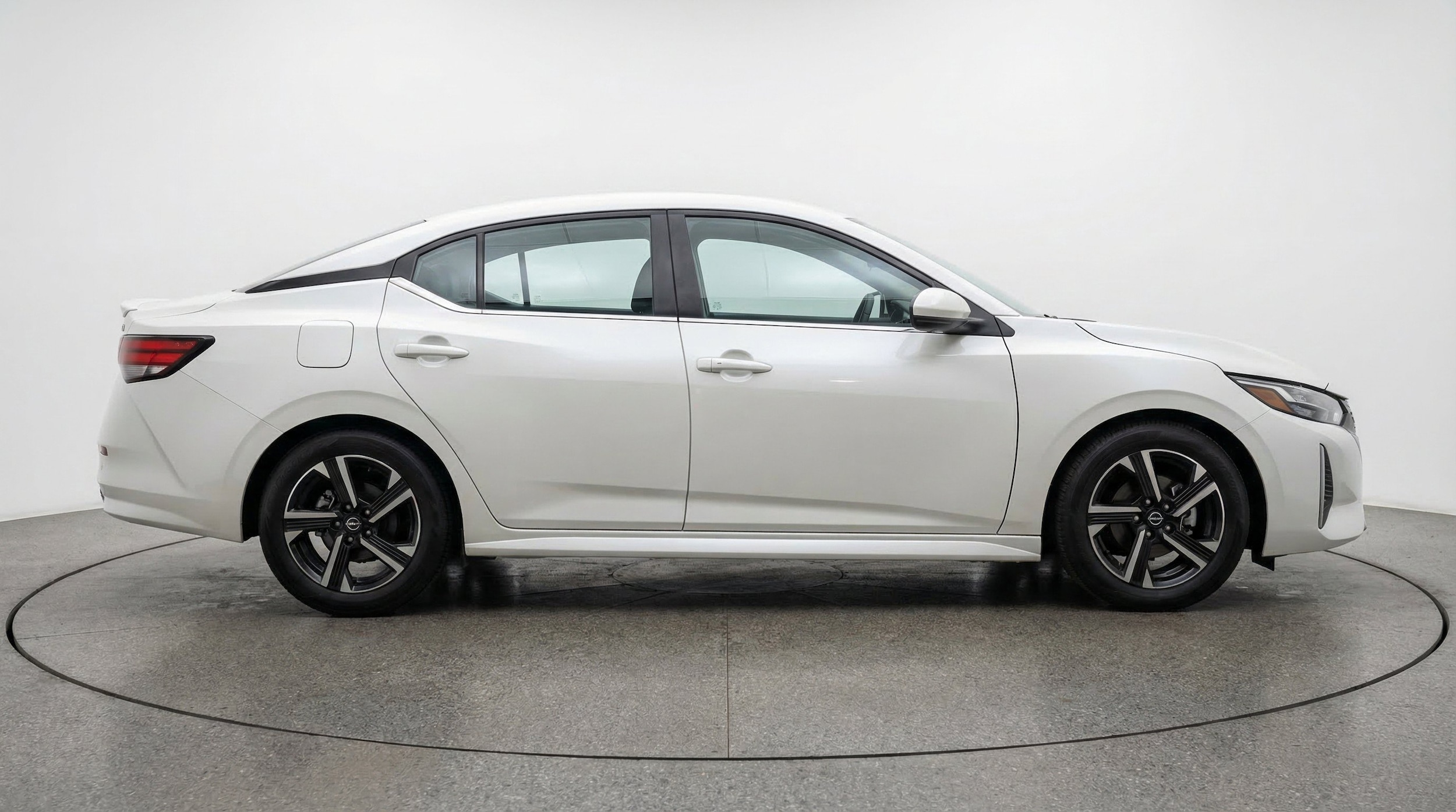 Thumbnail: 2025 Nissan Sentra - 11