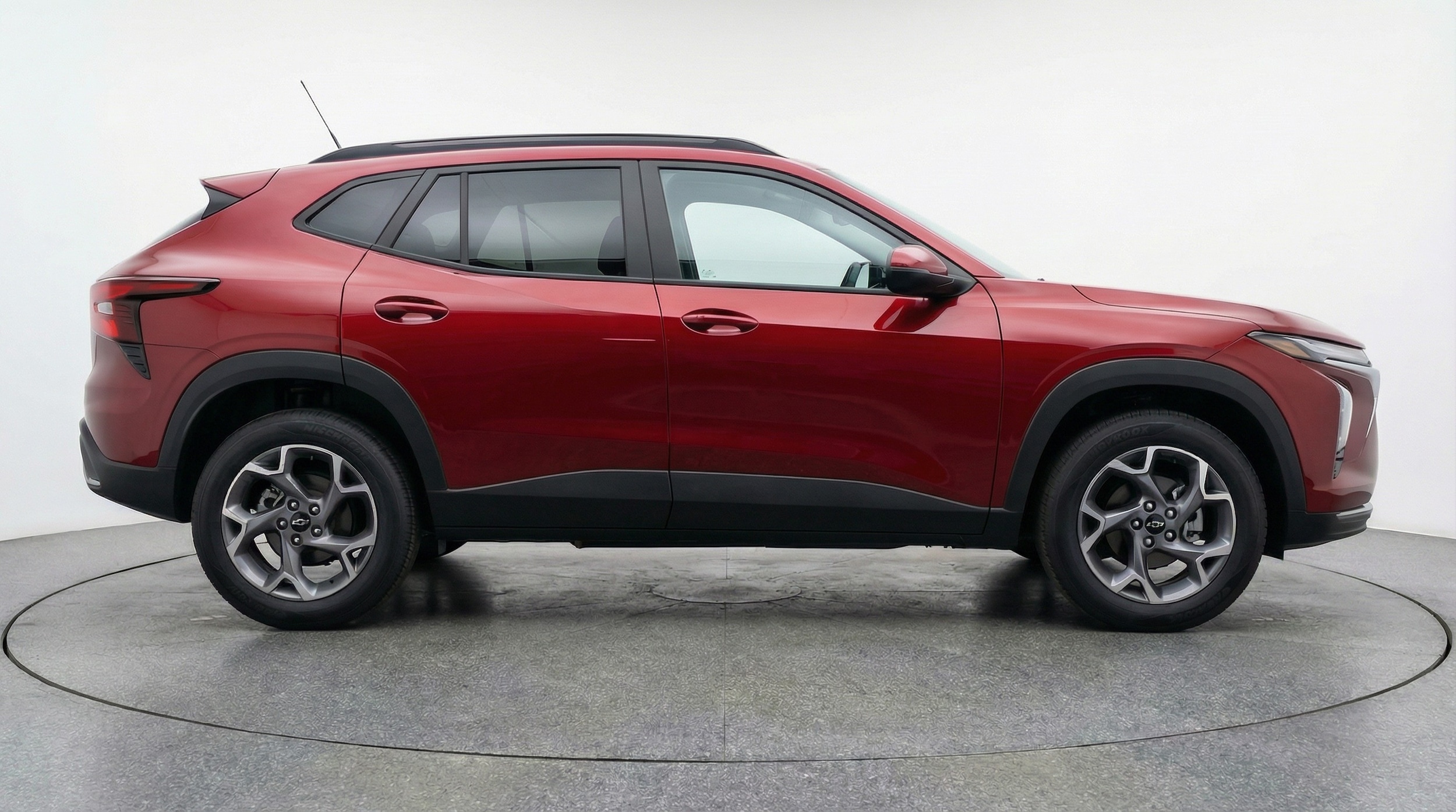 Thumbnail: 2025 Chevrolet Trax - 8