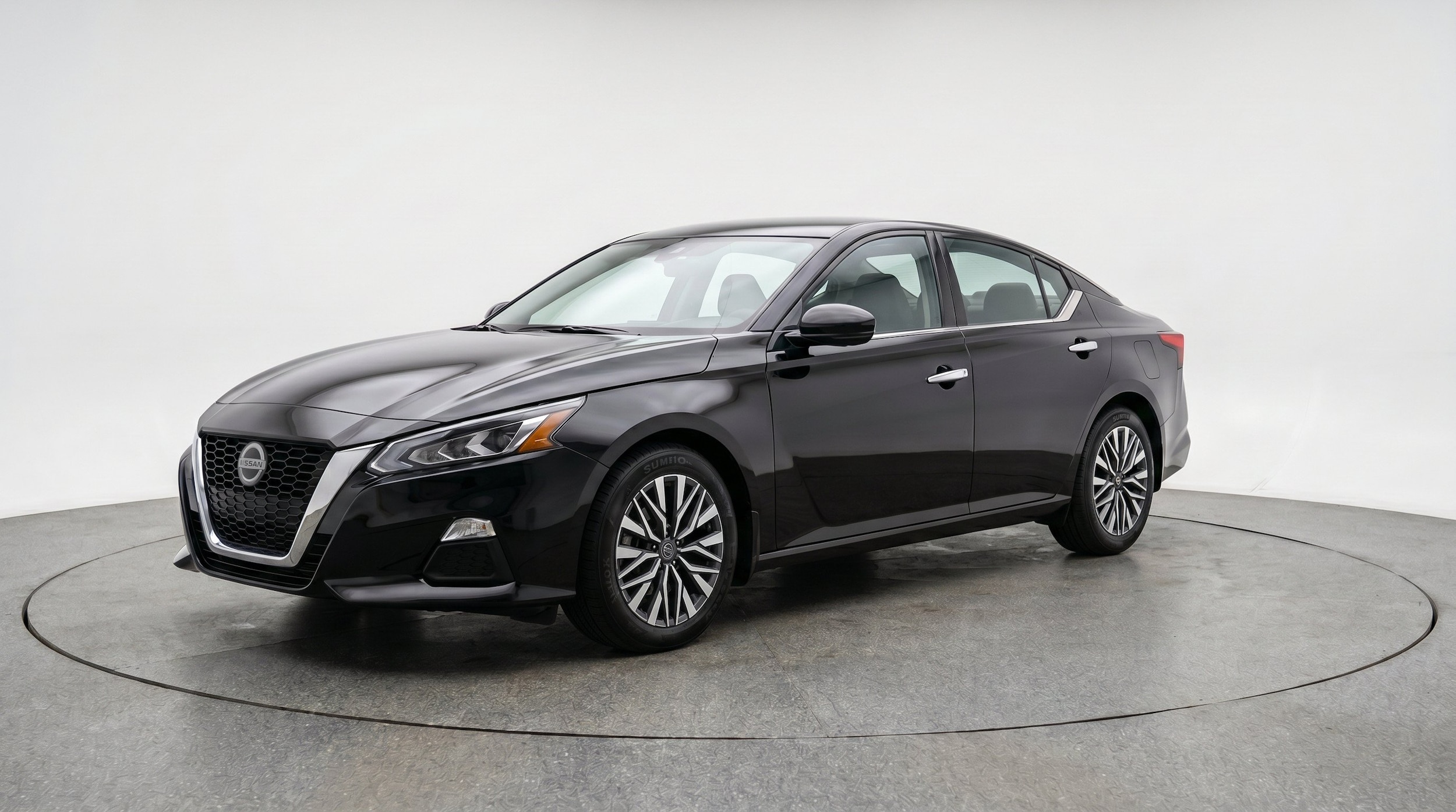 Thumbnail: 2025 Nissan Altima - 3