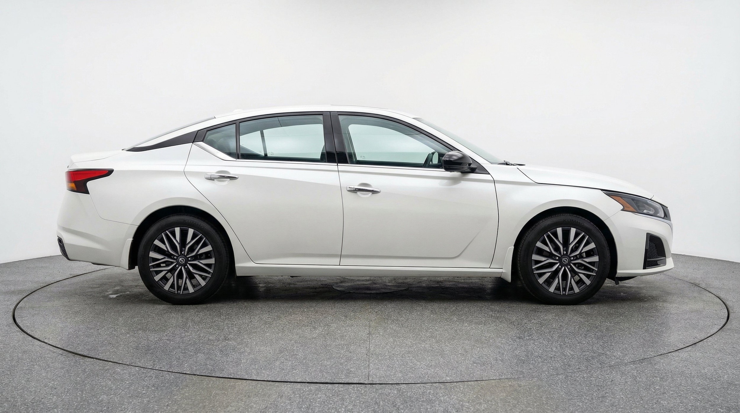 Thumbnail: 2025 Nissan Altima - 11